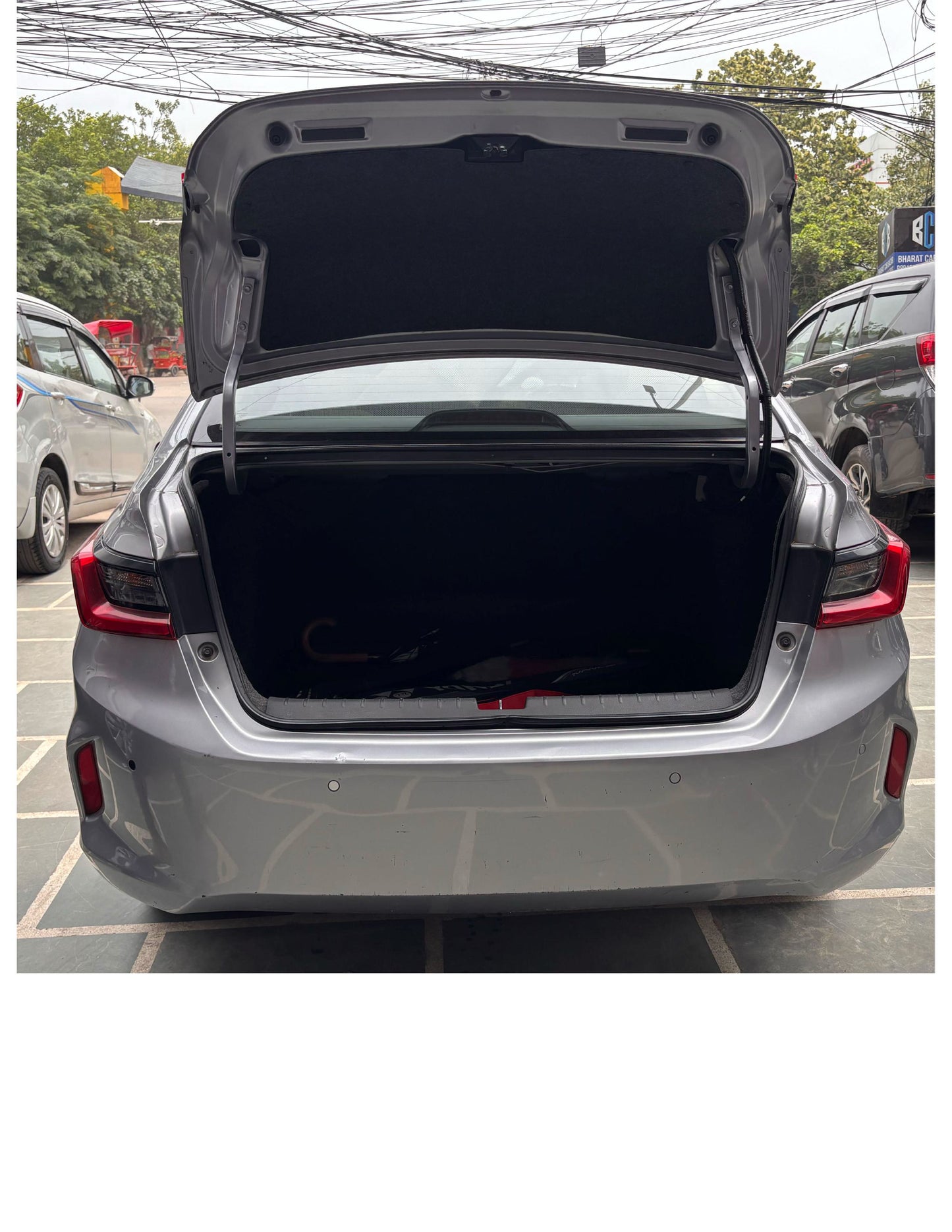 28,000 KMS HONDA CITY ZX CVT PETROL (2022)