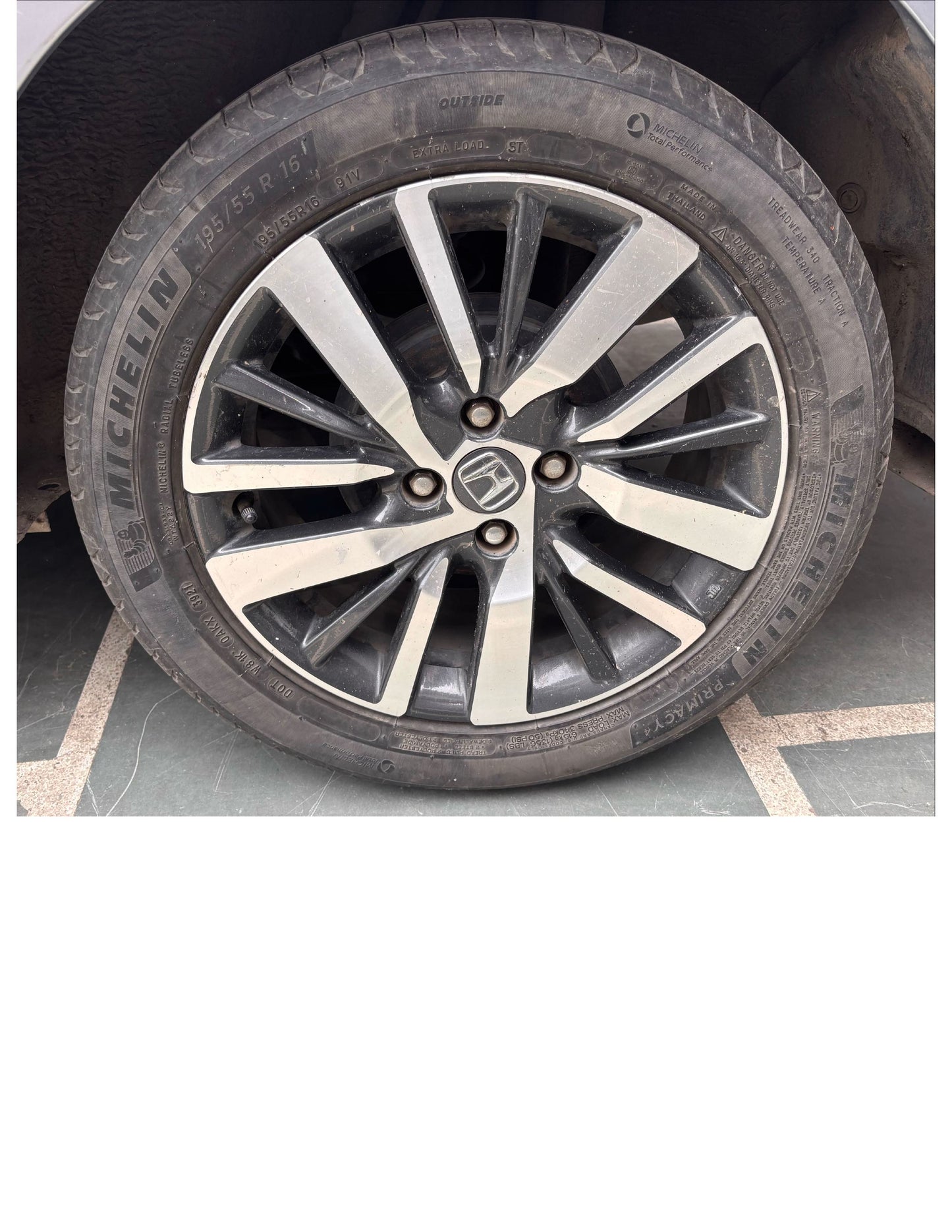 28,000 KMS HONDA CITY ZX CVT PETROL (2022)