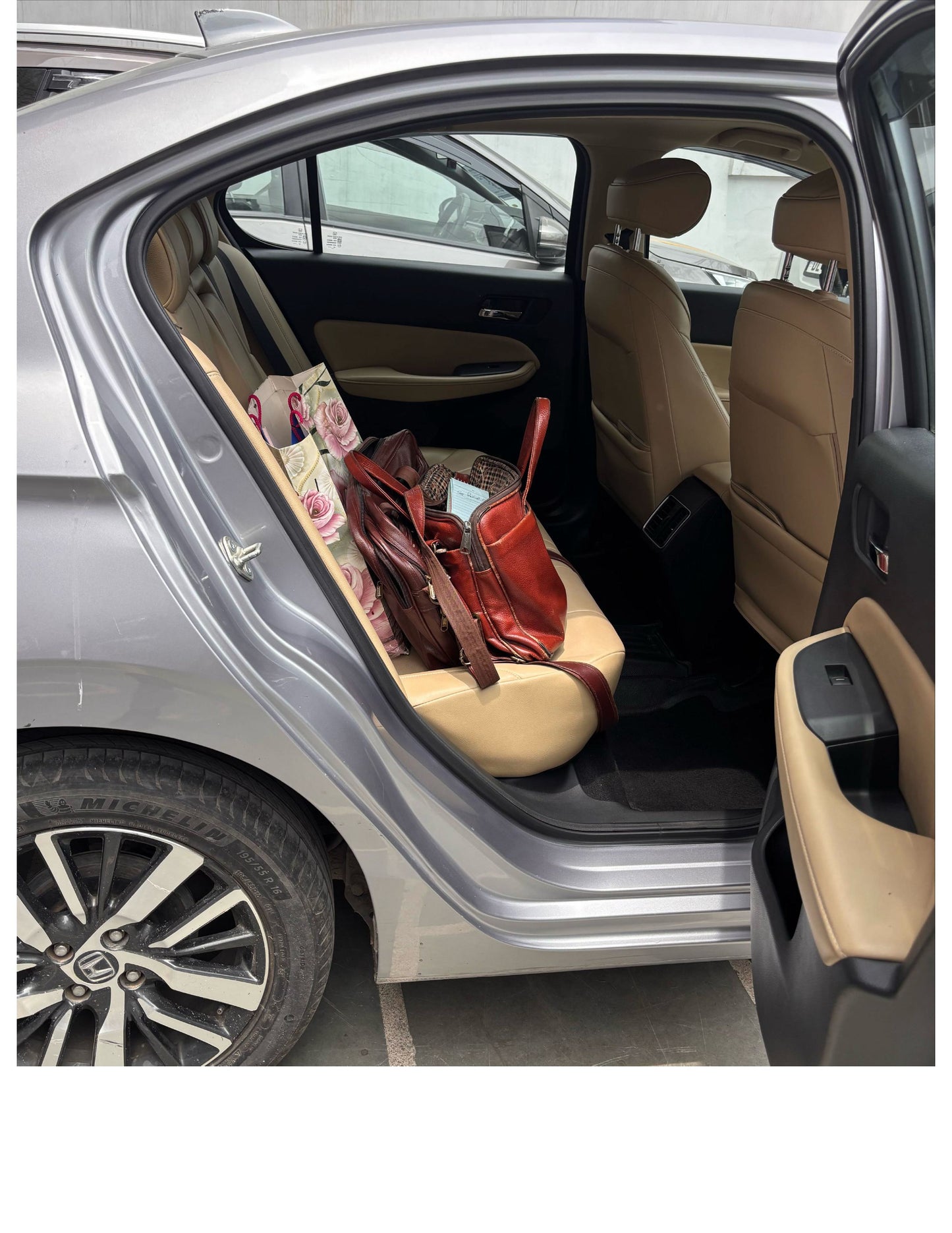 28,000 KMS HONDA CITY ZX CVT PETROL (2022)
