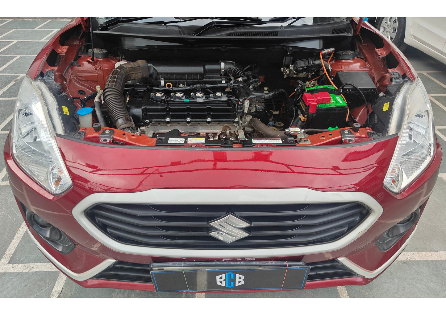 43,000 KMS MARUTI DZIRE LXI PETROL (2017)