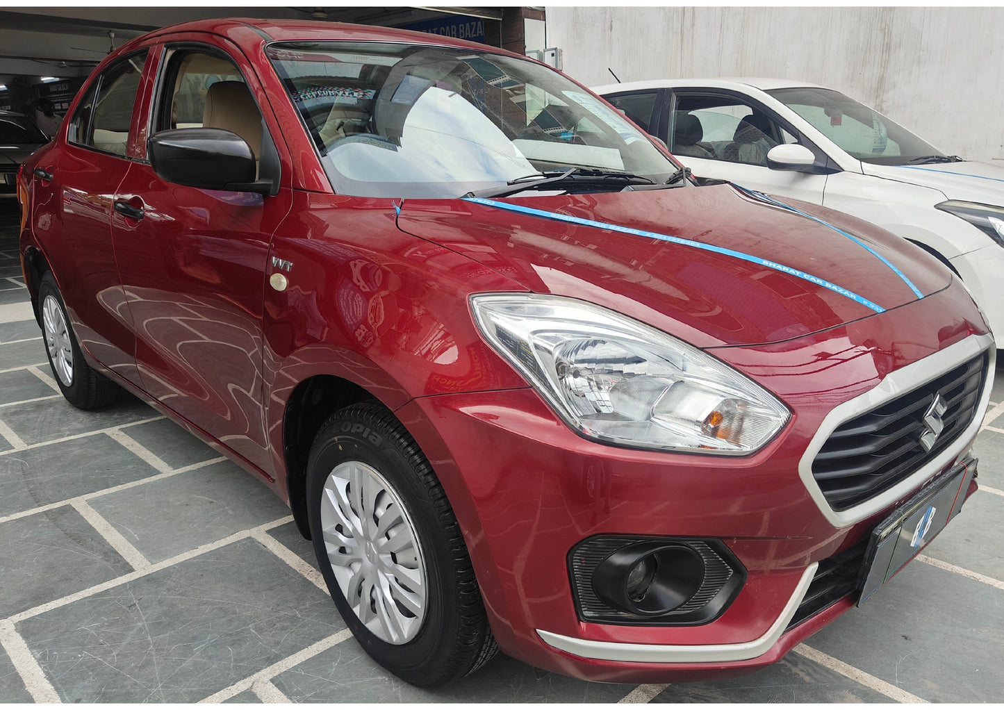 43,000 KMS MARUTI DZIRE LXI PETROL (2017)