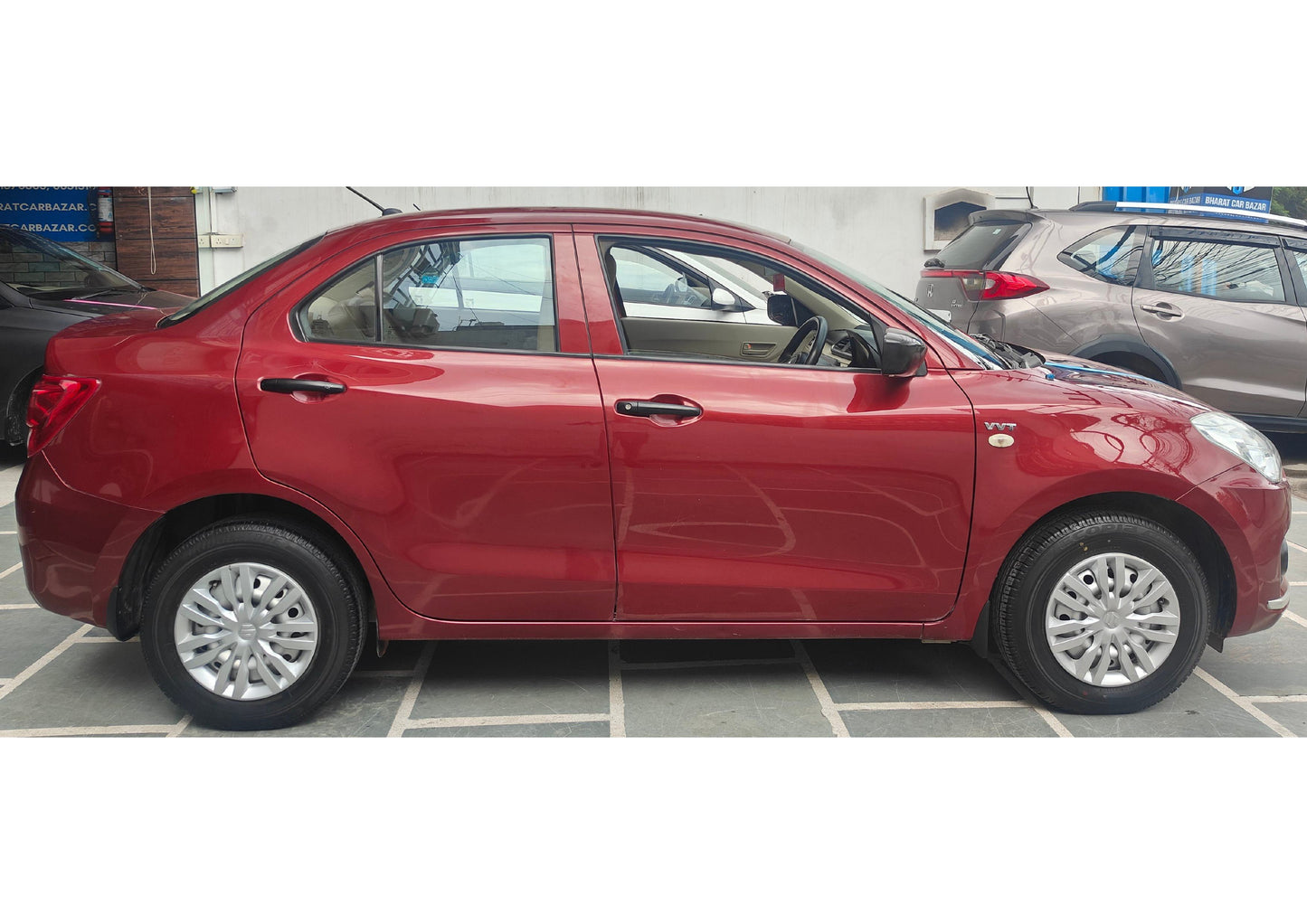 43,000 KMS MARUTI DZIRE LXI PETROL (2017)