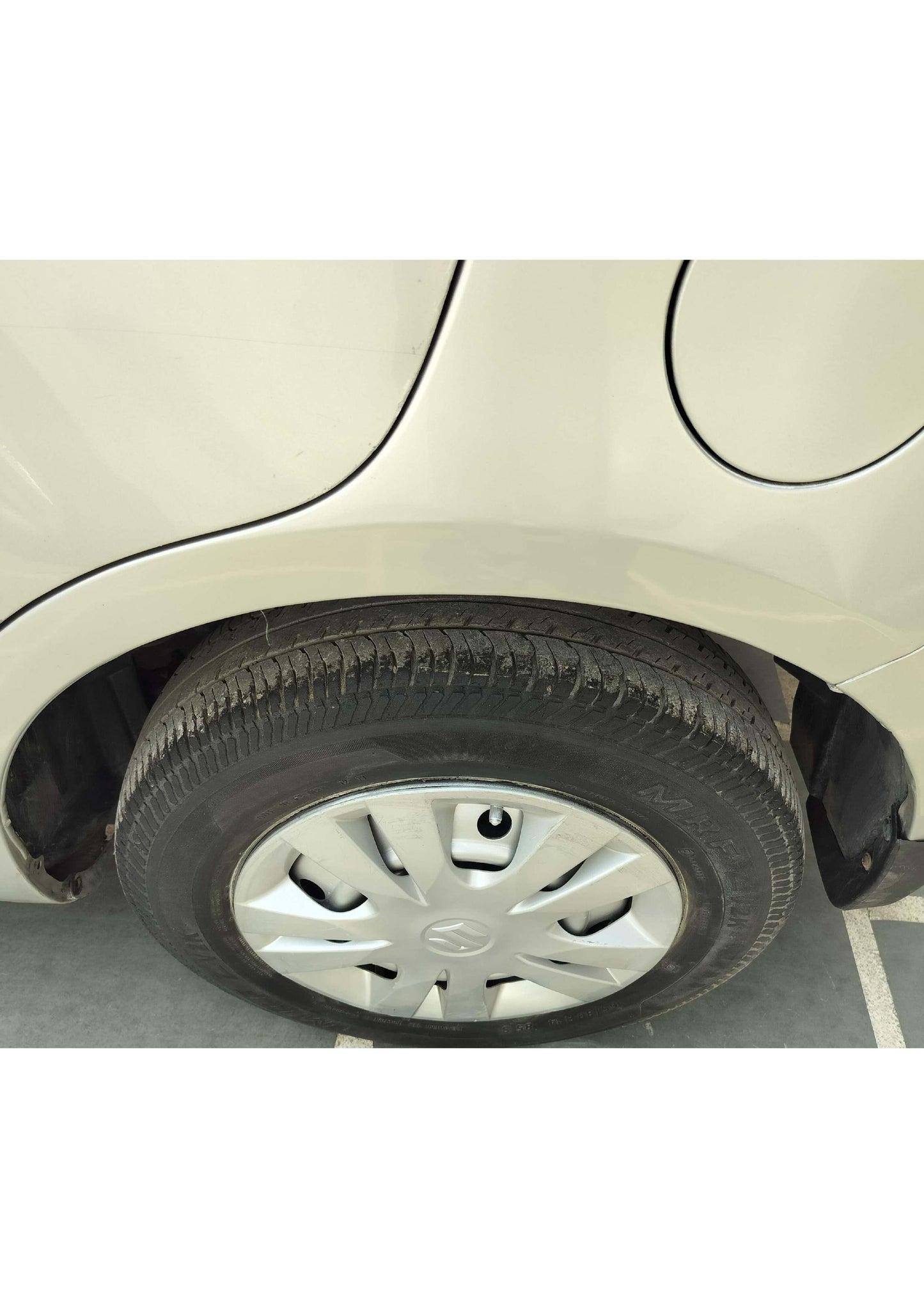 33,000 KMS DZIRE LXI PETROL (2013)