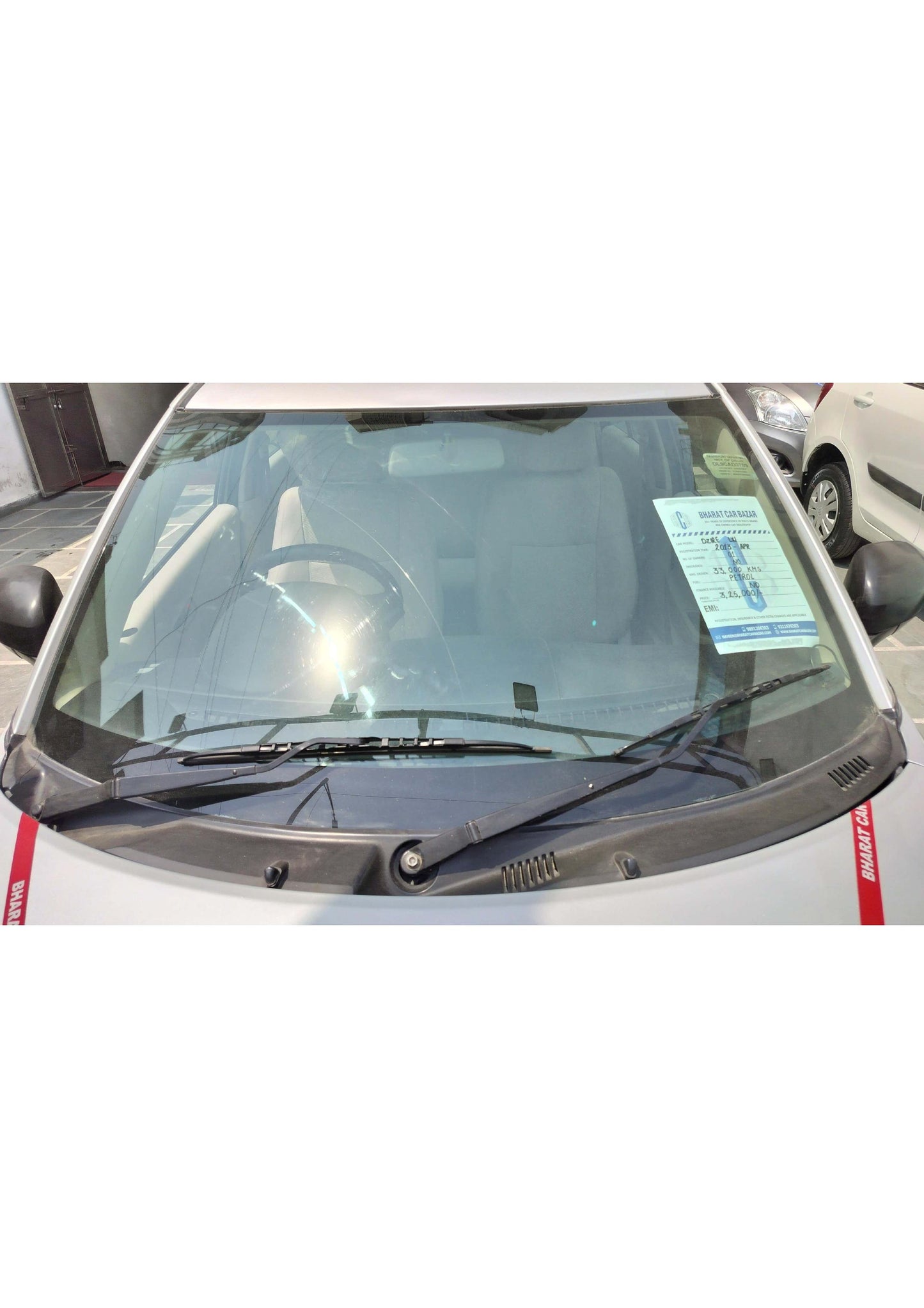 33,000 KMS DZIRE LXI PETROL (2013)