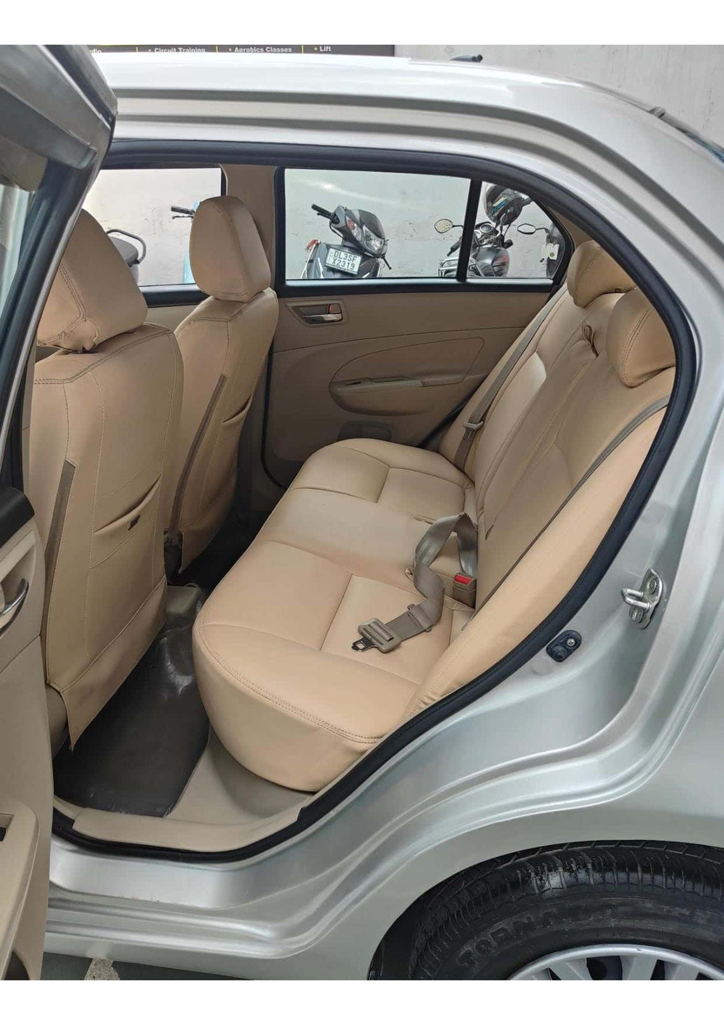 20,000 KMS MARUTI DZIRE VXI PETROL (2014)