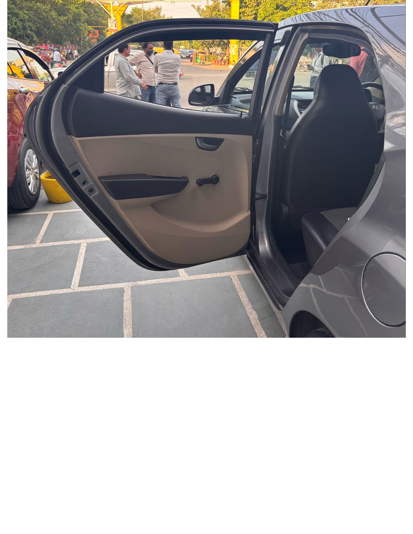 49,000 KMS HYUNDAI EON SPORTZ PETROL (2013)
