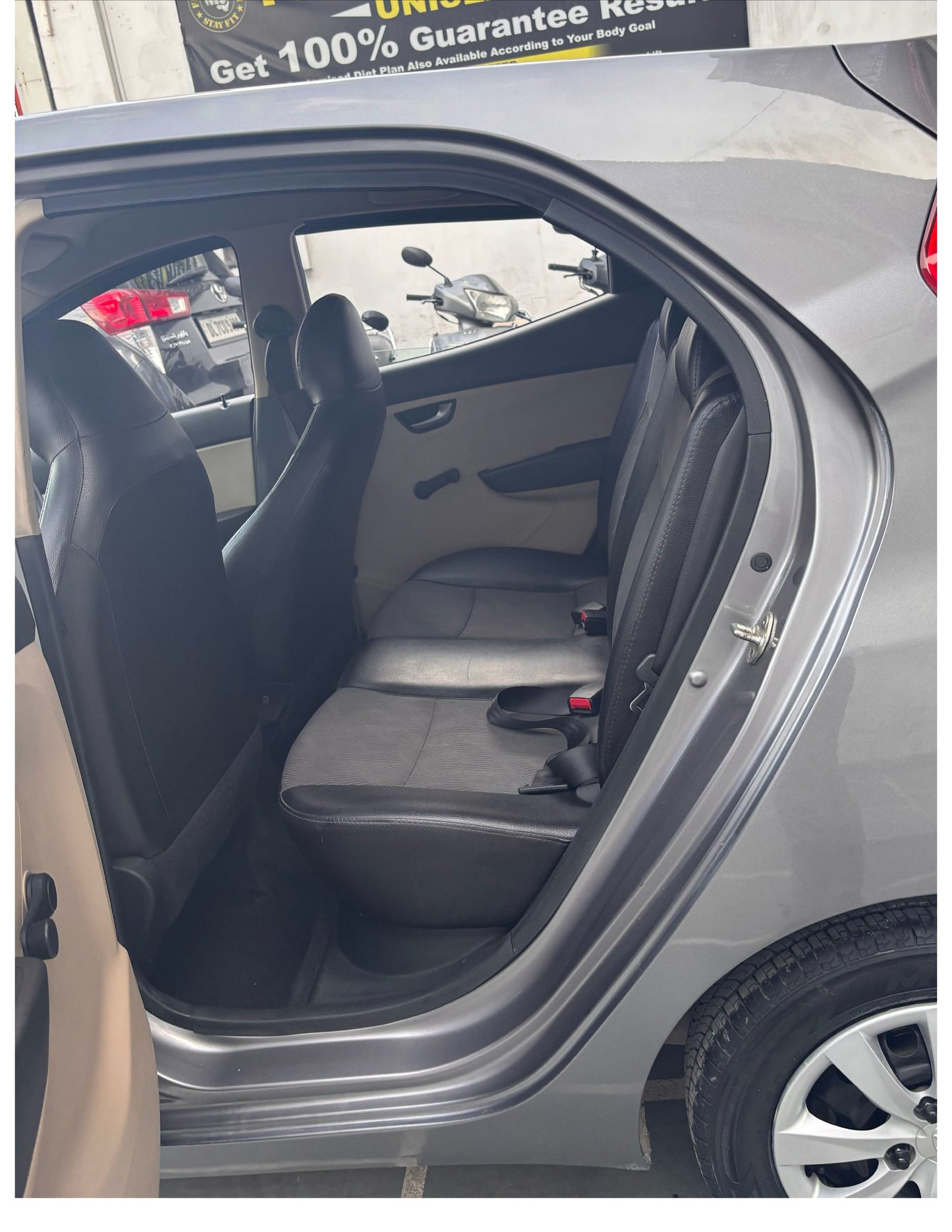 49,000 KMS HYUNDAI EON SPORTZ PETROL (2013)