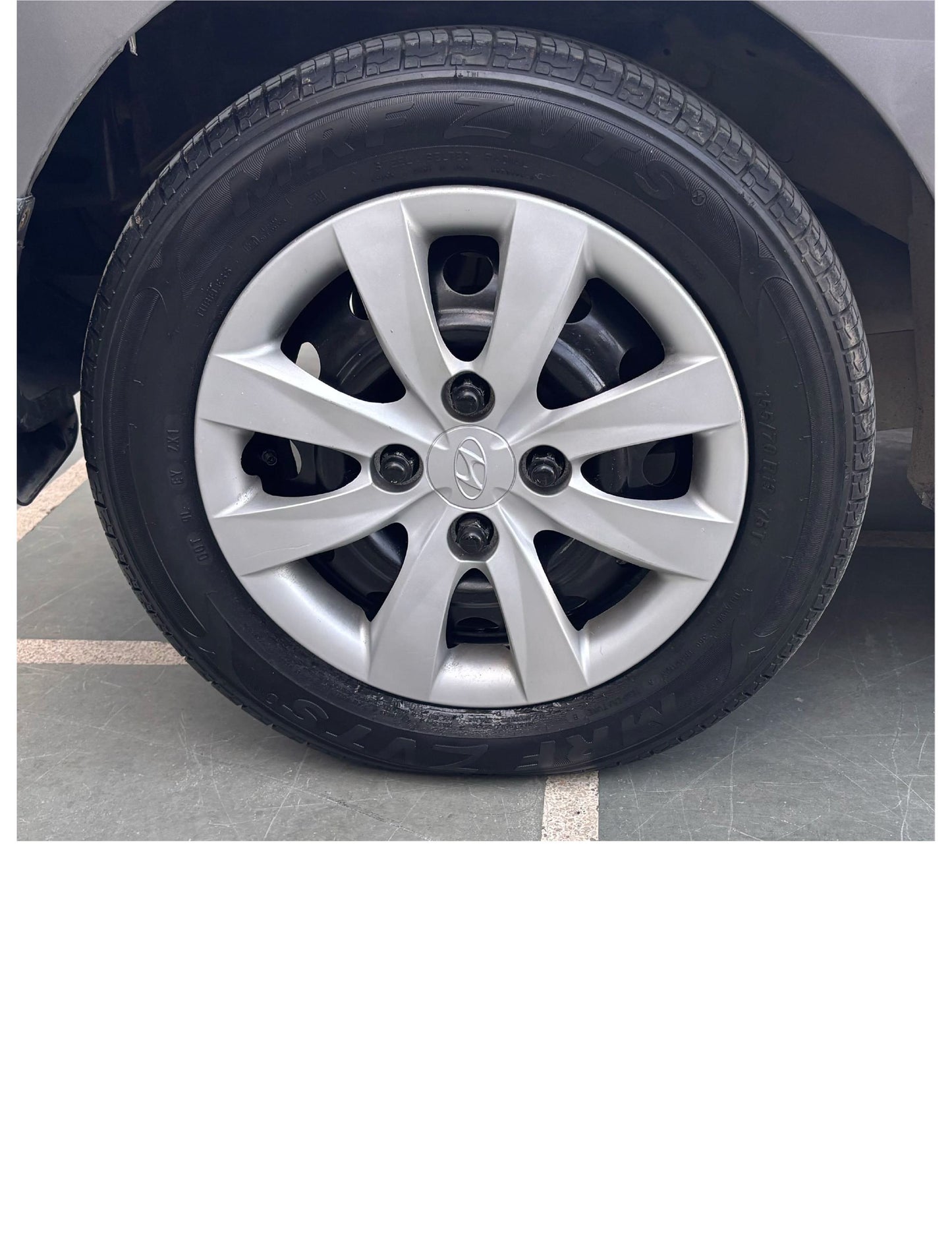49,000 KMS HYUNDAI EON SPORTZ PETROL (2013)