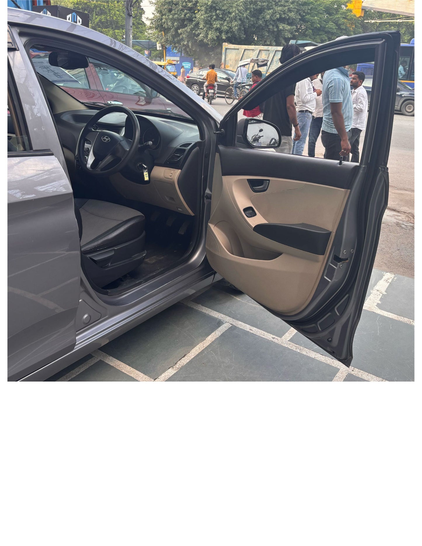 49,000 KMS HYUNDAI EON SPORTZ PETROL (2013)