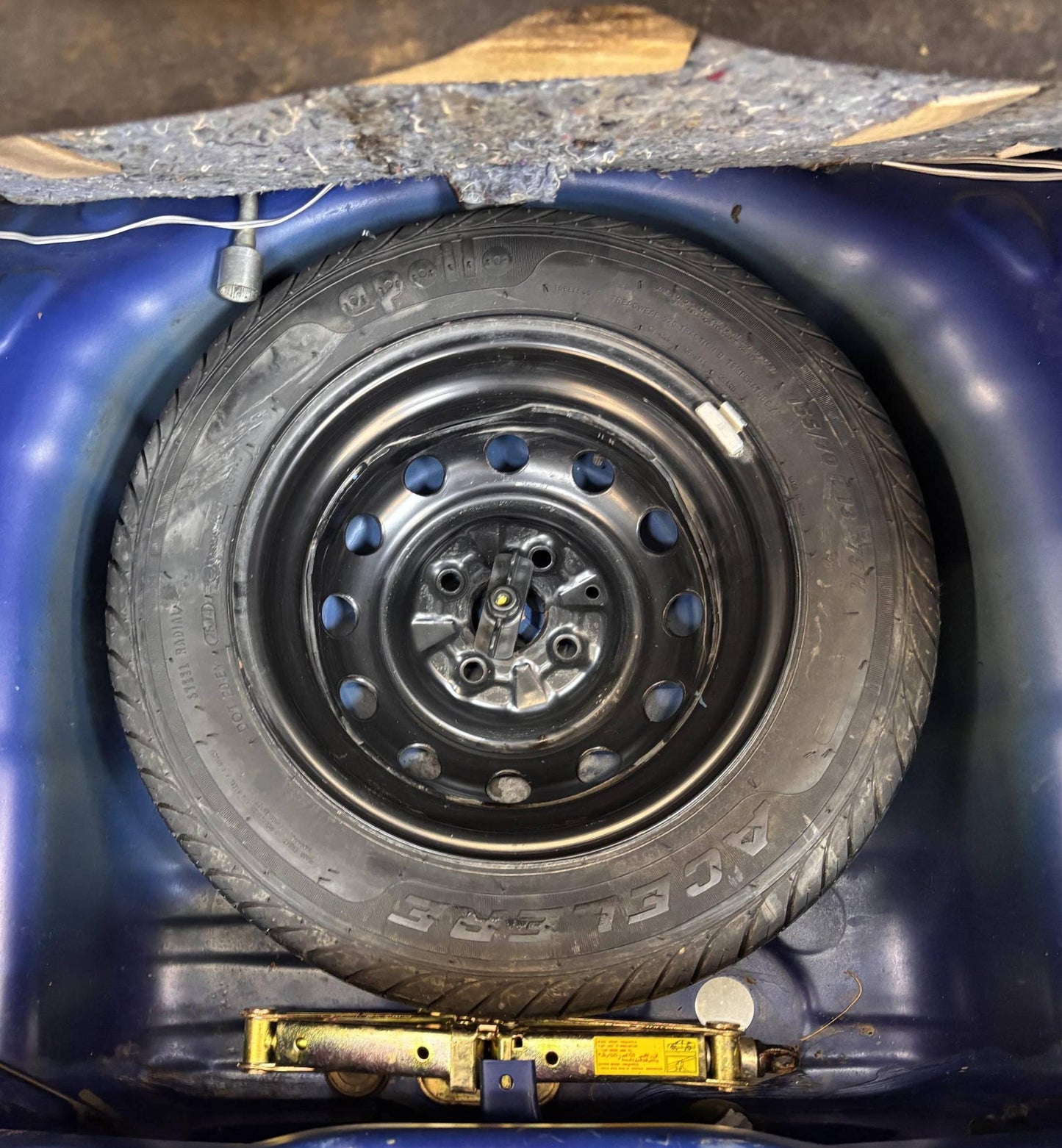 33,000 KMS HYUNDAI EON MAGNA 1.0 PETROL (2014)