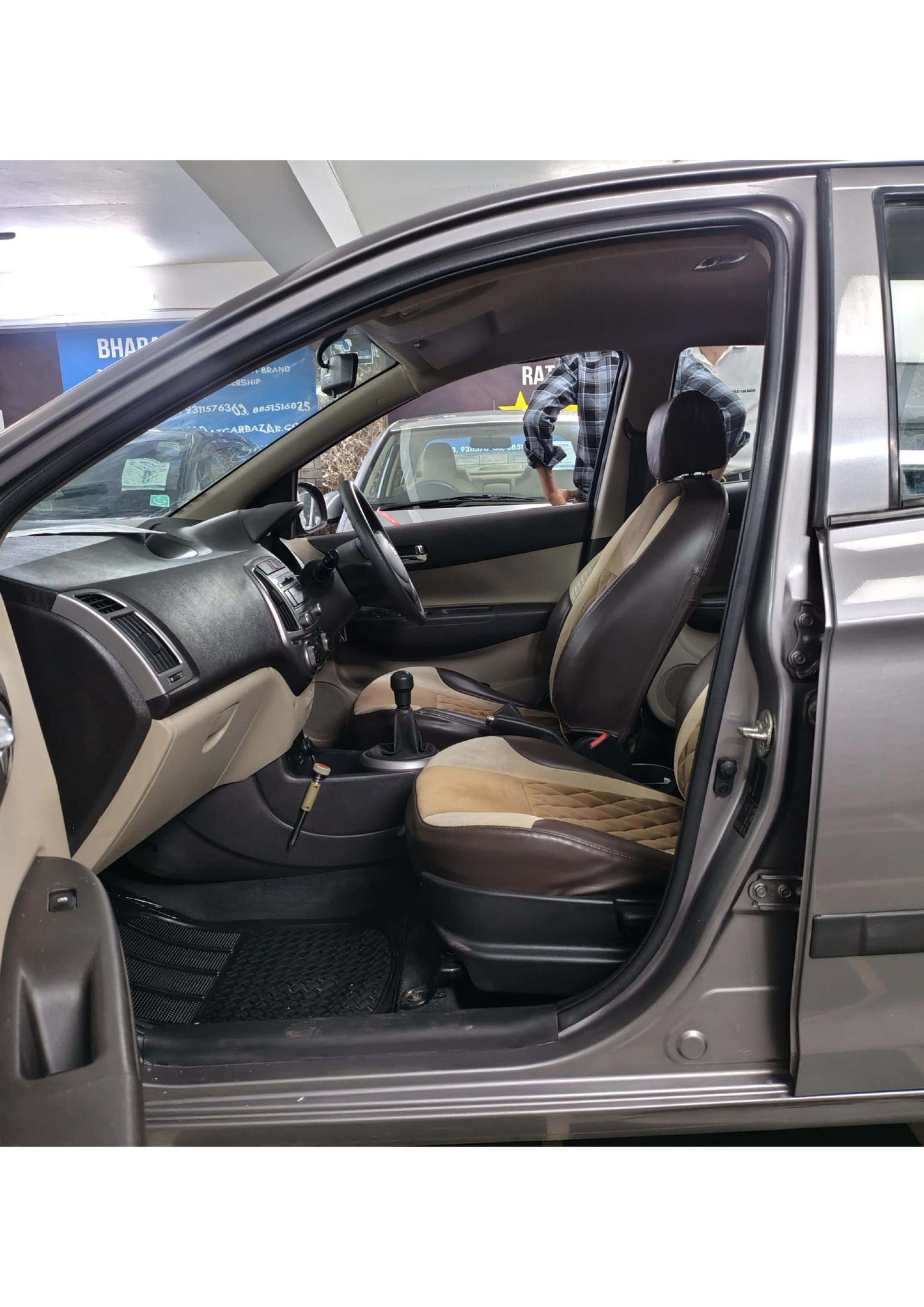 HYUNDAI I20 MAGNA (O) PETROL (2013)