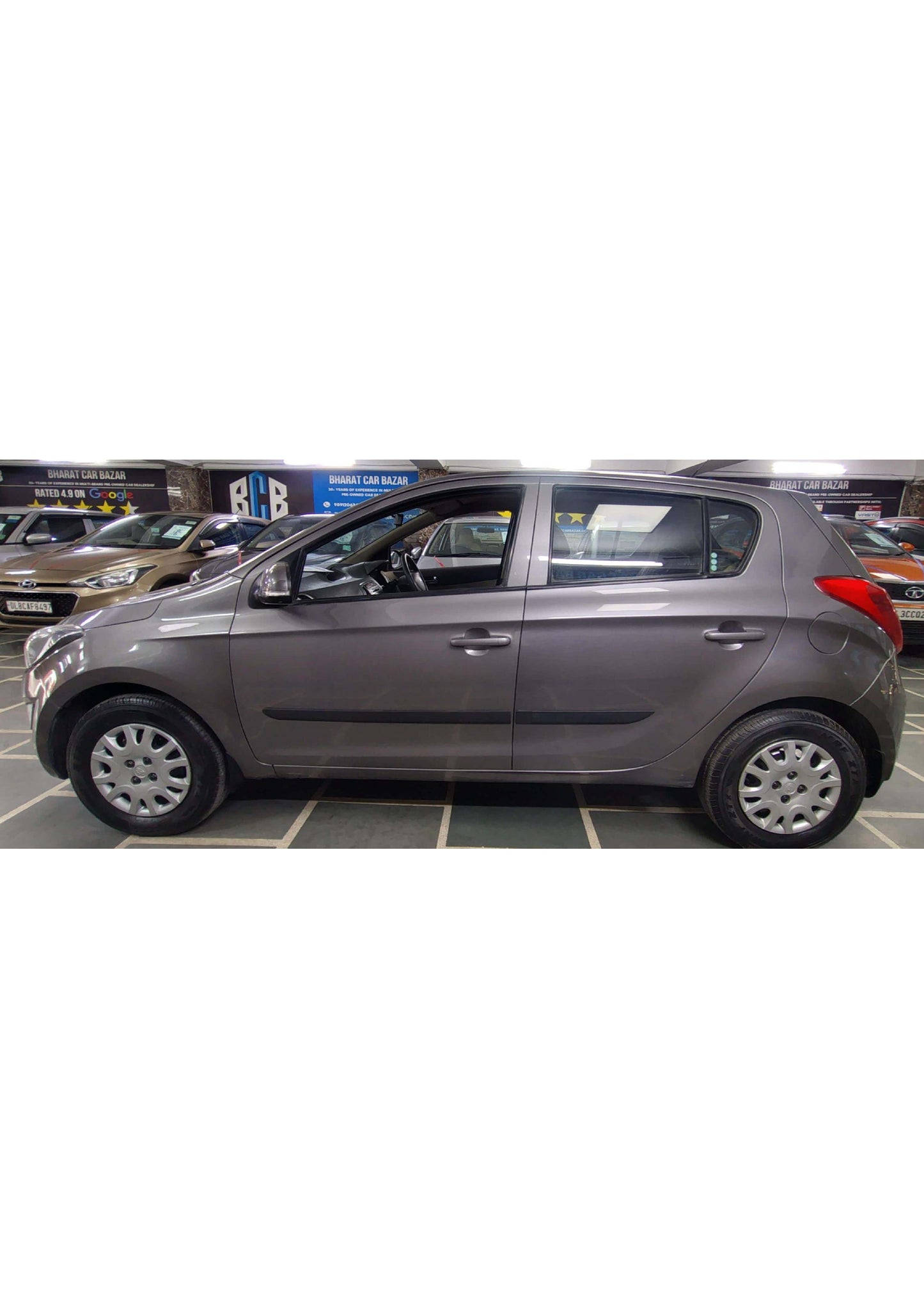 HYUNDAI I20 MAGNA (O) PETROL (2013)