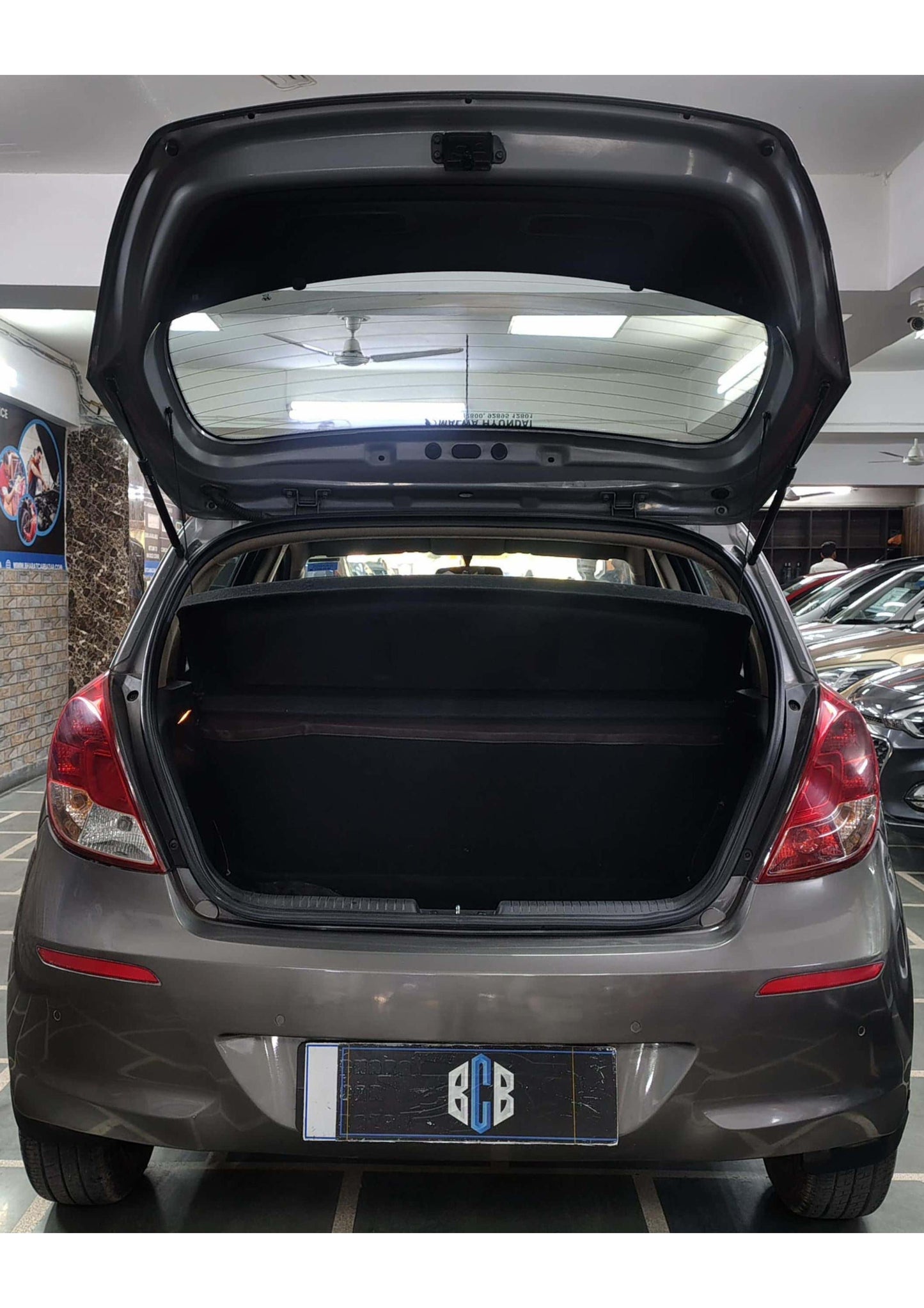 HYUNDAI I20 MAGNA (O) PETROL (2013)