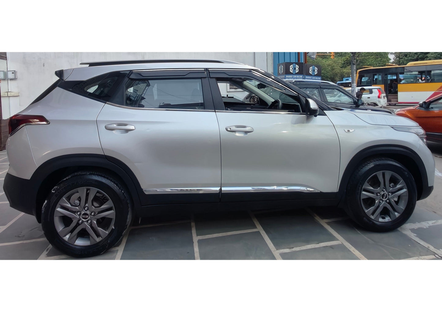 24,000 KMS KIA SELTOS HTE 1.5 PETROL (2023)