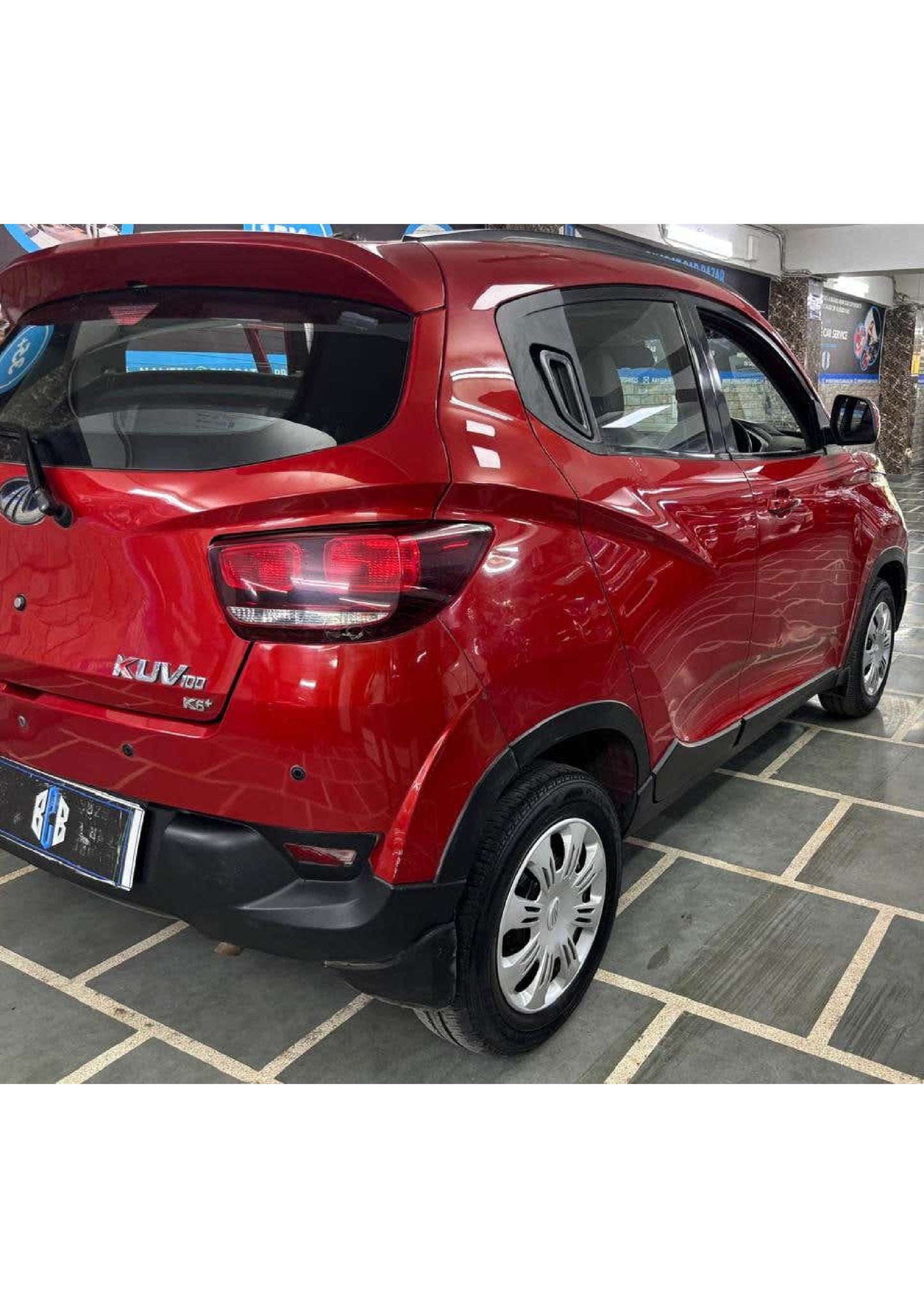 25,000 KMS MAHINDRA KUV 100 K6+ DIESEL (2016)