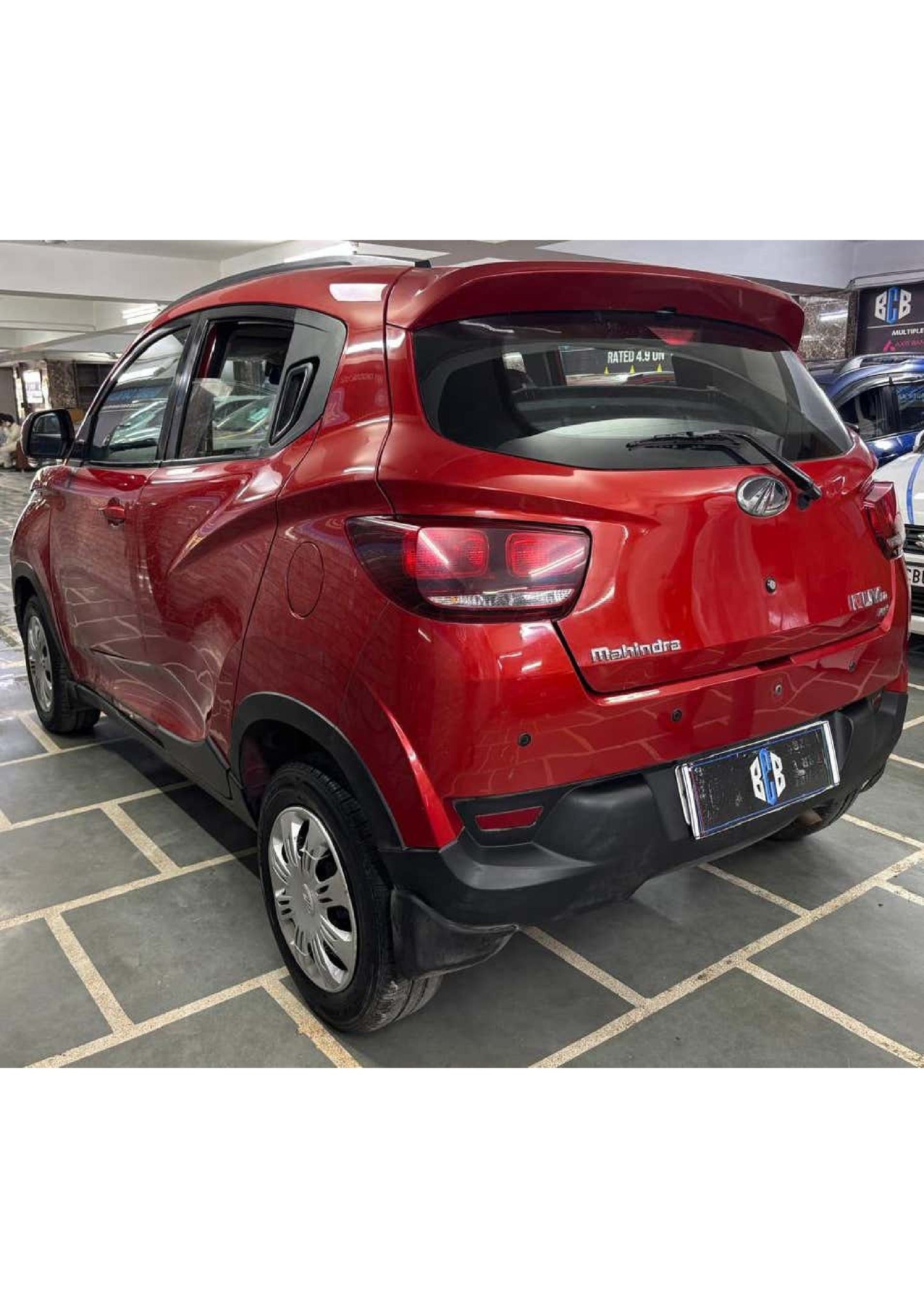 25,000 KMS MAHINDRA KUV 100 K6+ DIESEL (2016)