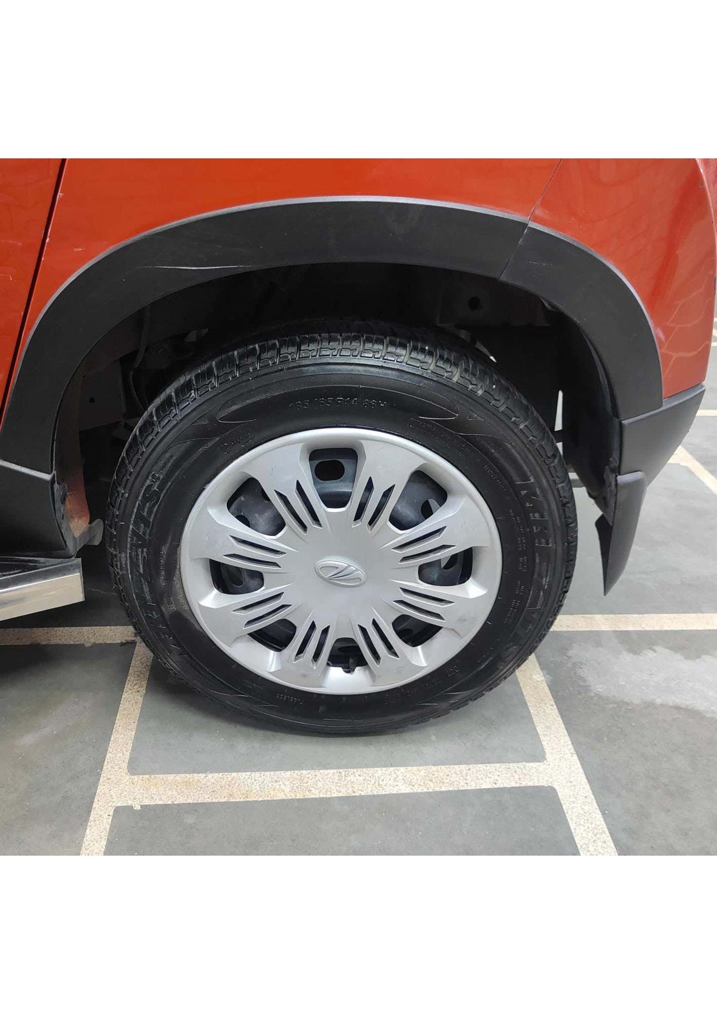 16,000 MAHINDRA KUV 100 K6+ DIESEL (2016)