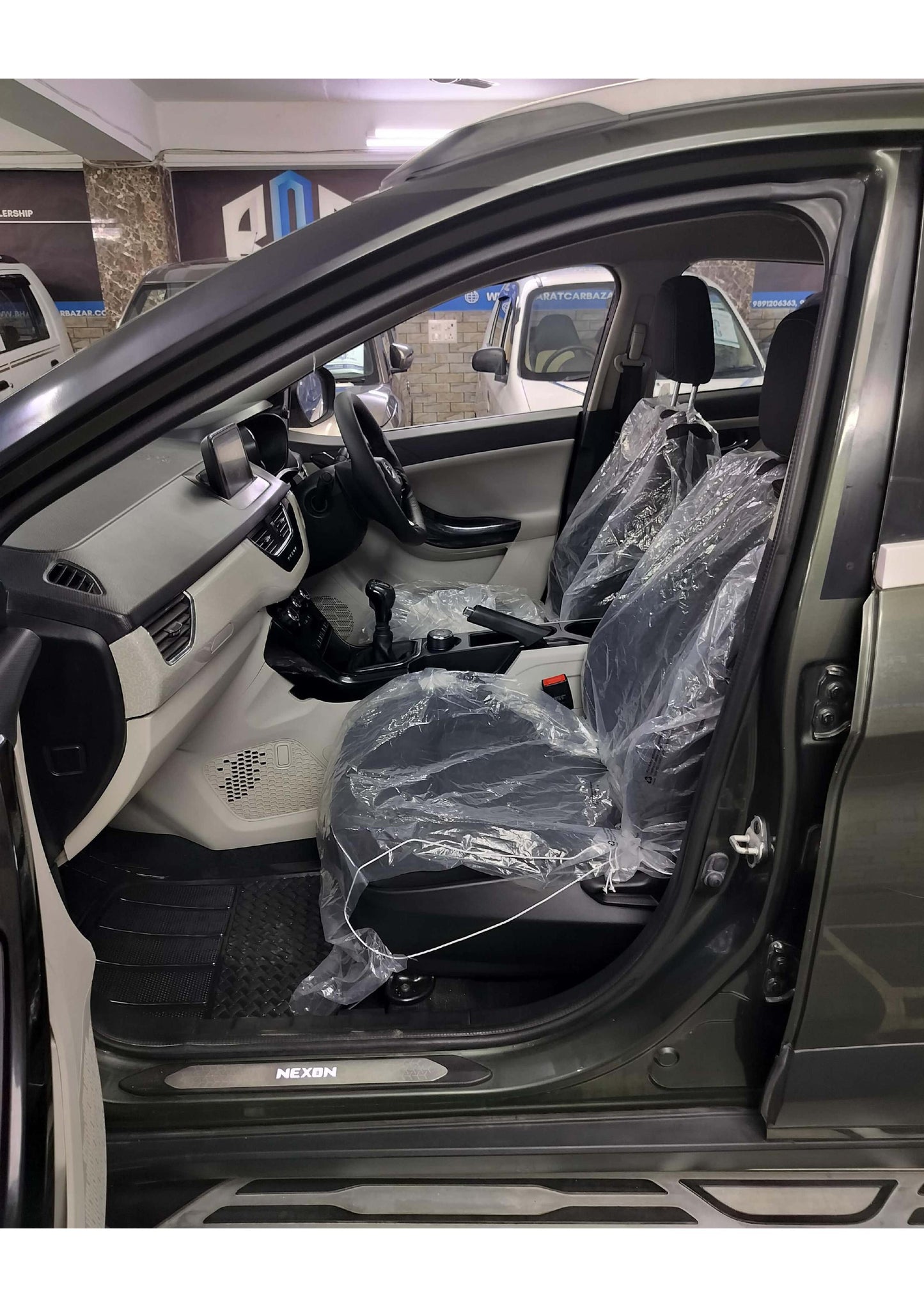 40,000 KMS TATA NEXON XZ 1.2 PETROL (2021)