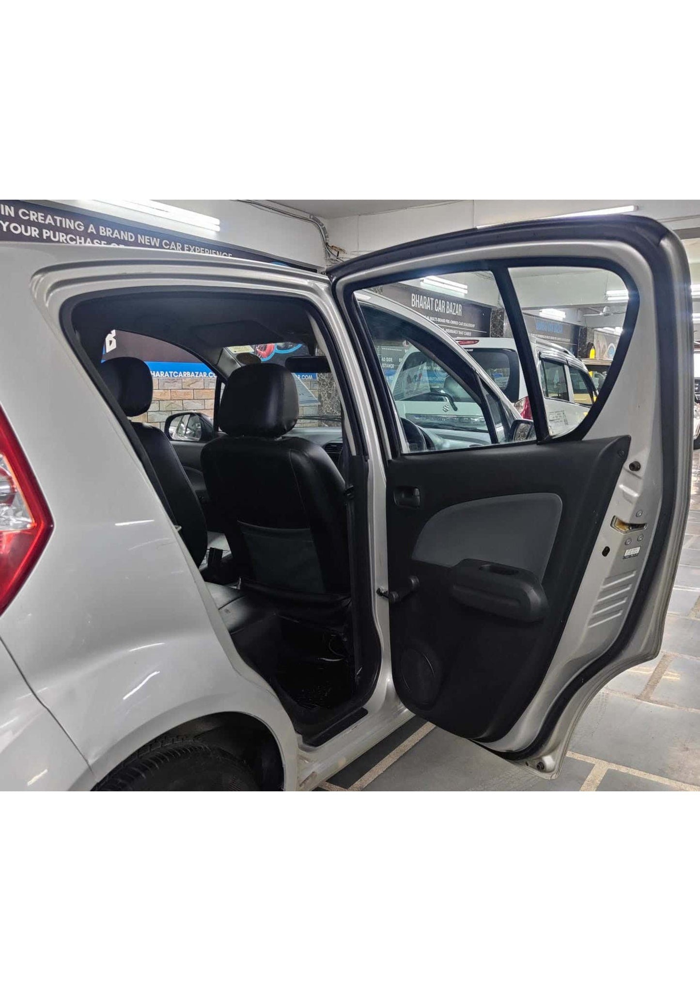 19000 KMS MARUTI RITZ LXI PETROL (2013)