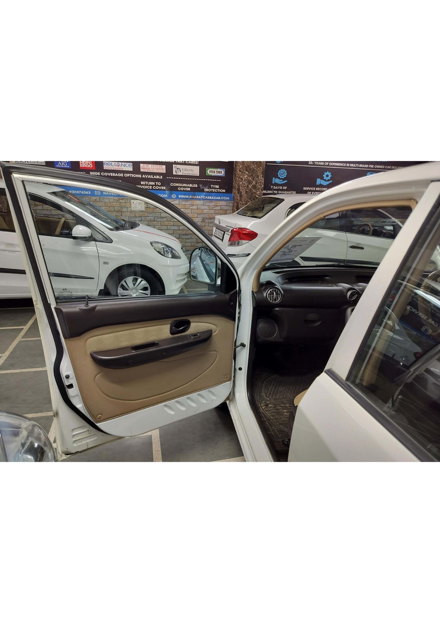 27,000 KMS HYUNDAI SANTRO GL PETROL (2011)