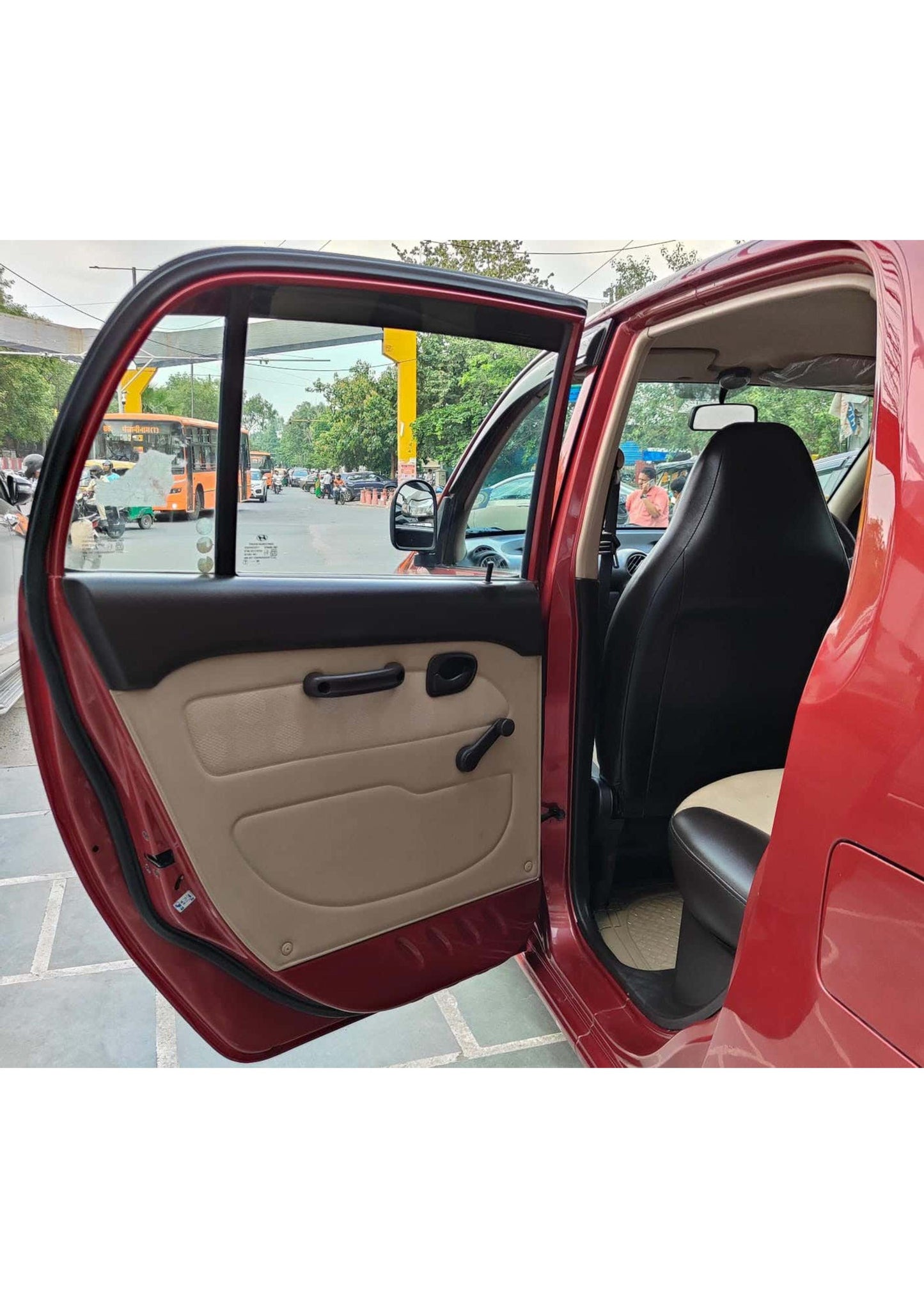 HYUNDAI SANTRO GL PLUS PETROL (2012)