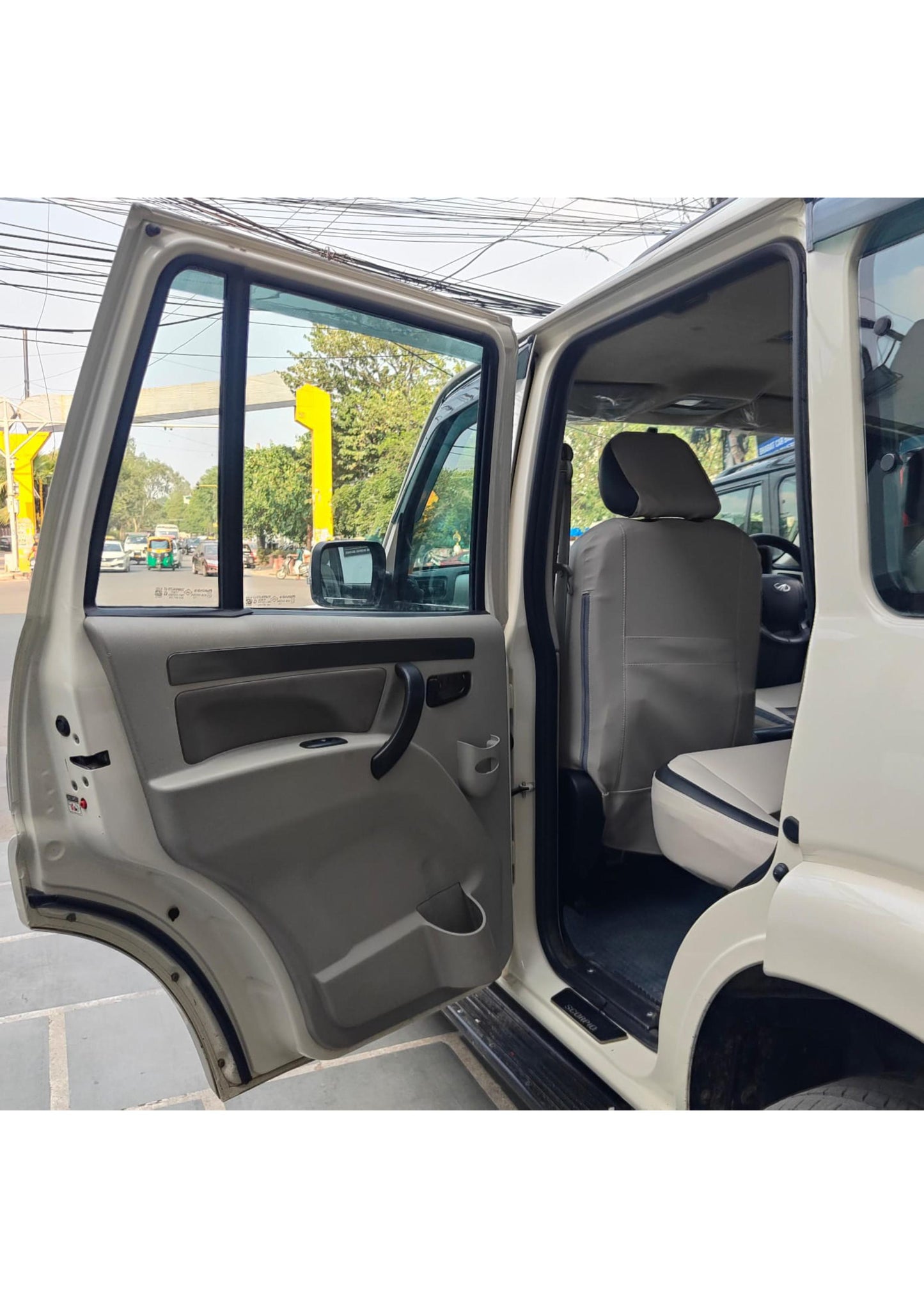 21,000 KMS MAHINDRA SCORPIO S4 DIESEL (2020)