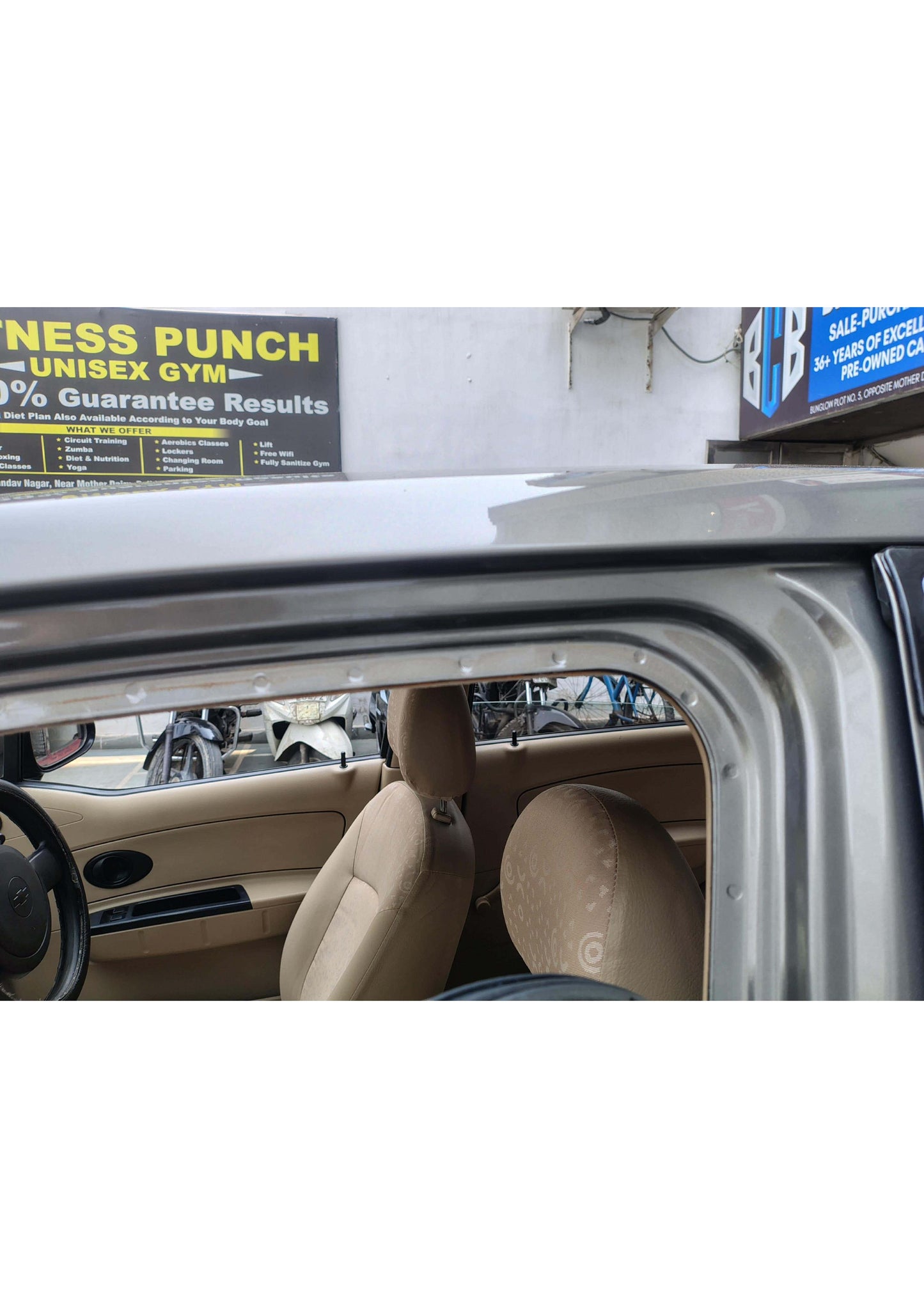 13,000 KMS CHEVROLET SPARK 1.0 LS PETROL (2011)