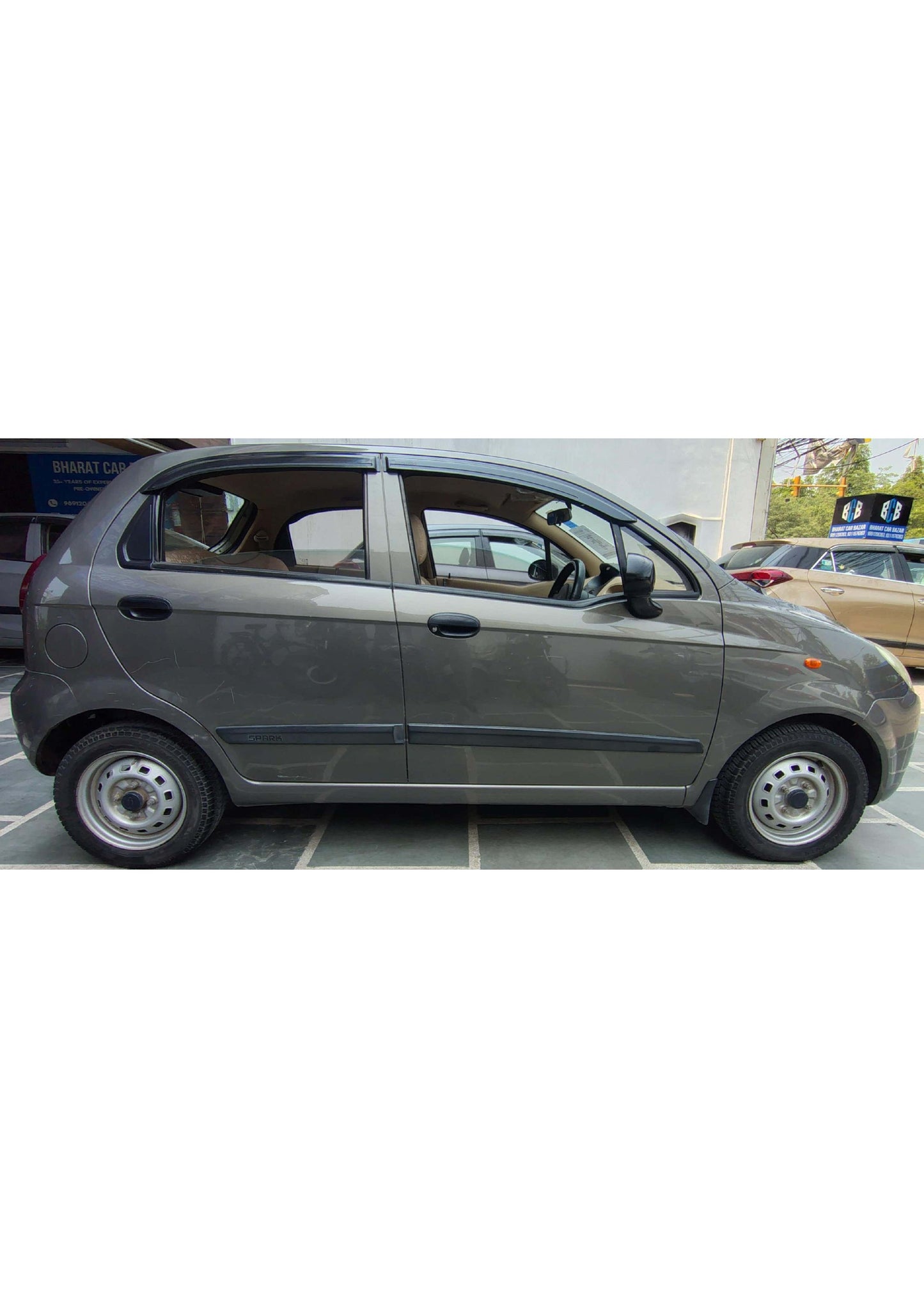 13,000 KMS CHEVROLET SPARK 1.0 LS PETROL (2011)