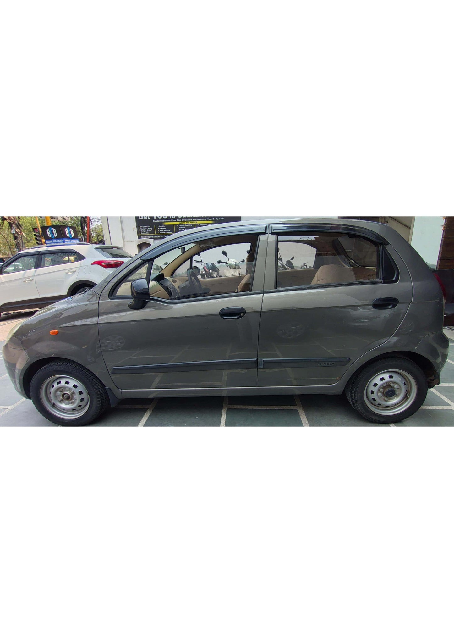13,000 KMS CHEVROLET SPARK 1.0 LS PETROL (2011)