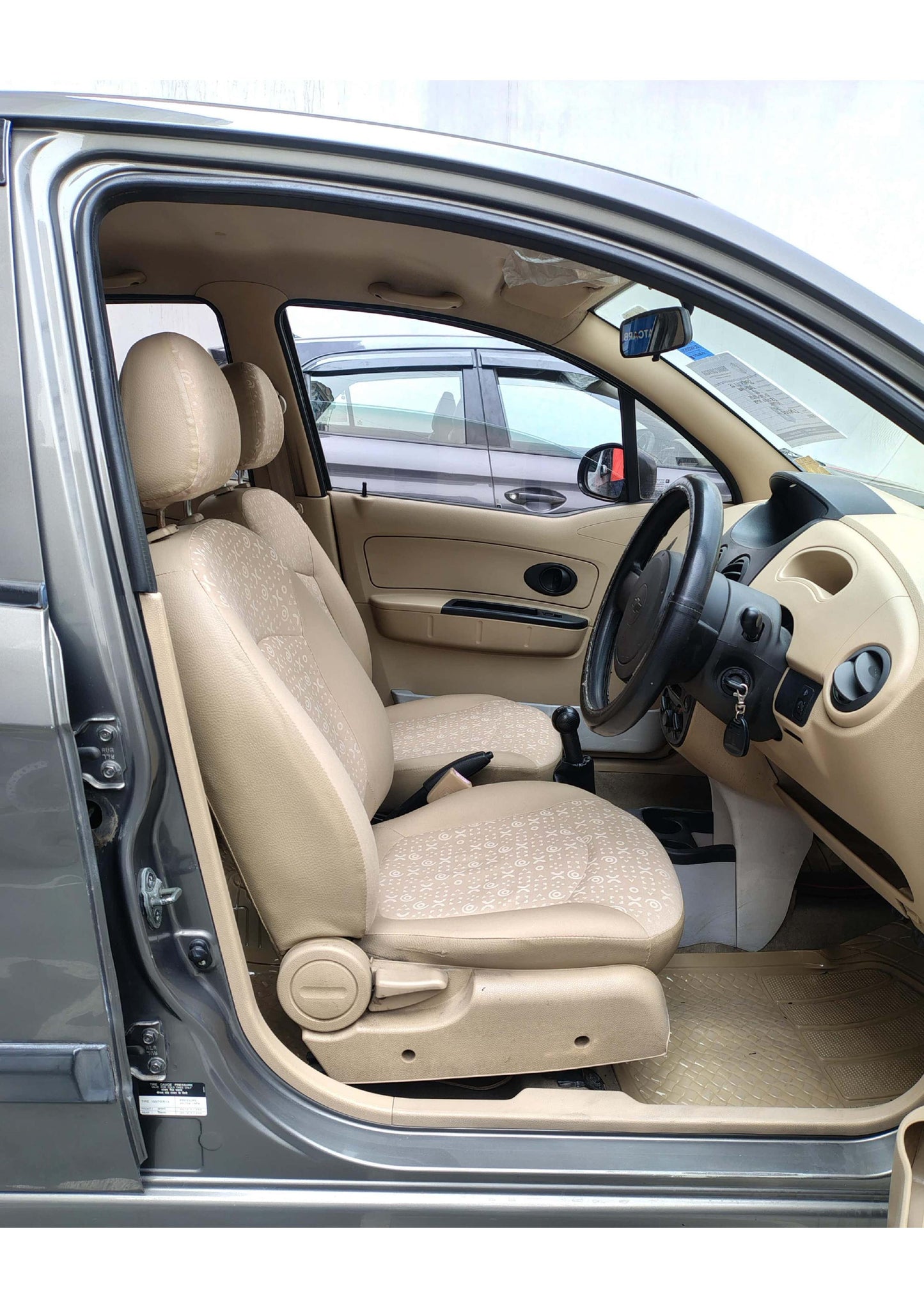 13,000 KMS CHEVROLET SPARK 1.0 LS PETROL (2011)