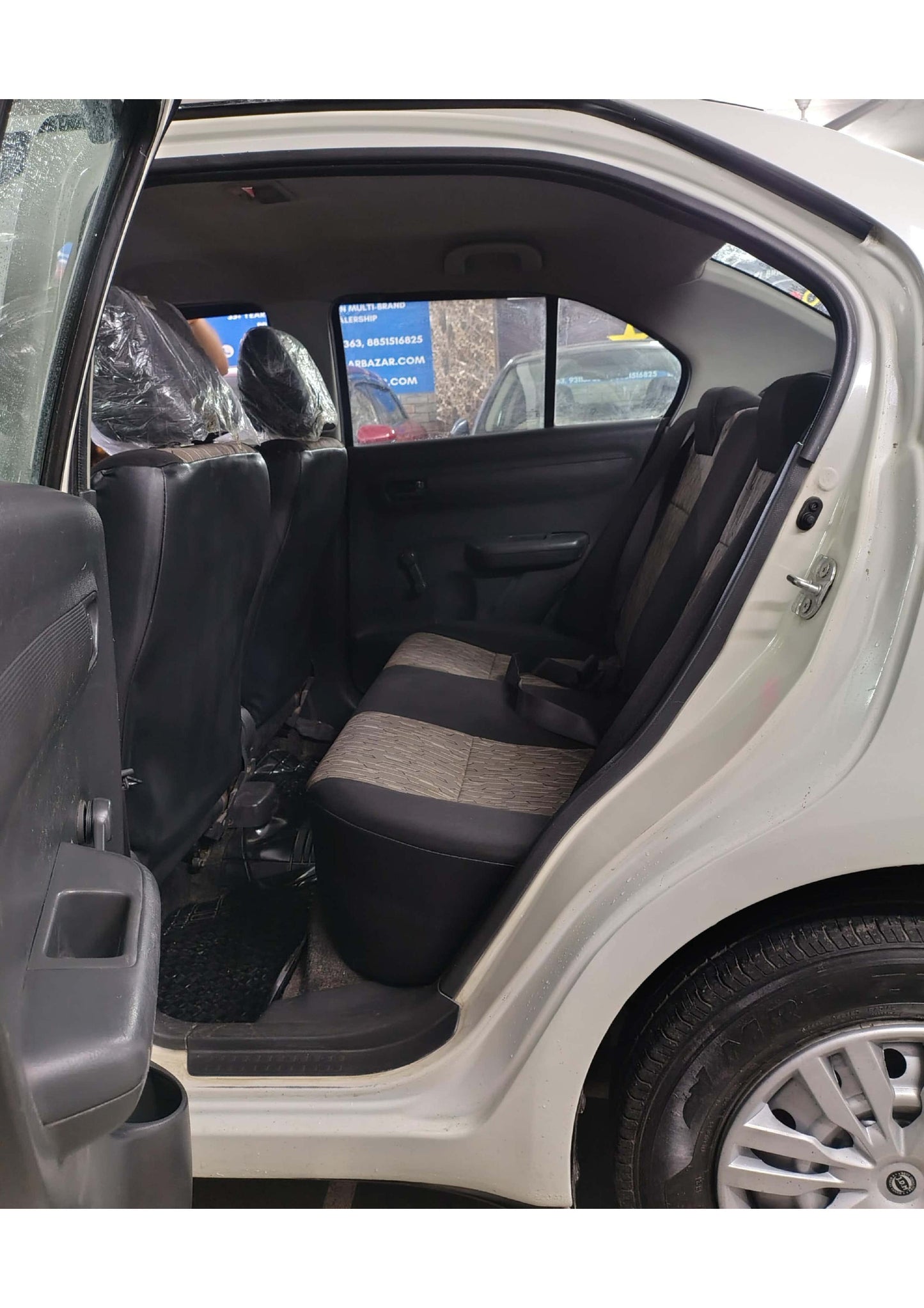 MARUTI DZIRE LXI PETROL (2010)