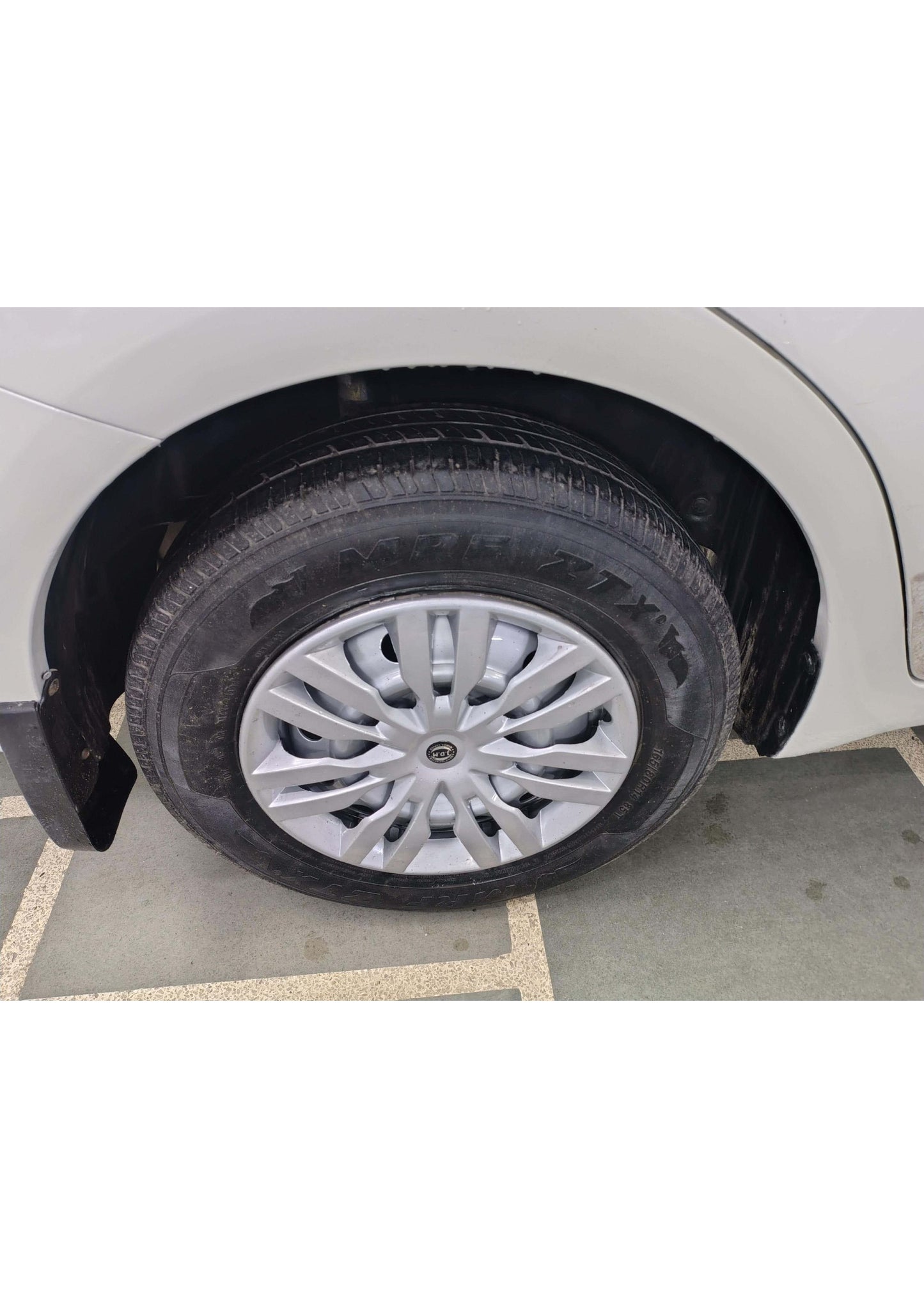 MARUTI DZIRE LXI PETROL (2010)