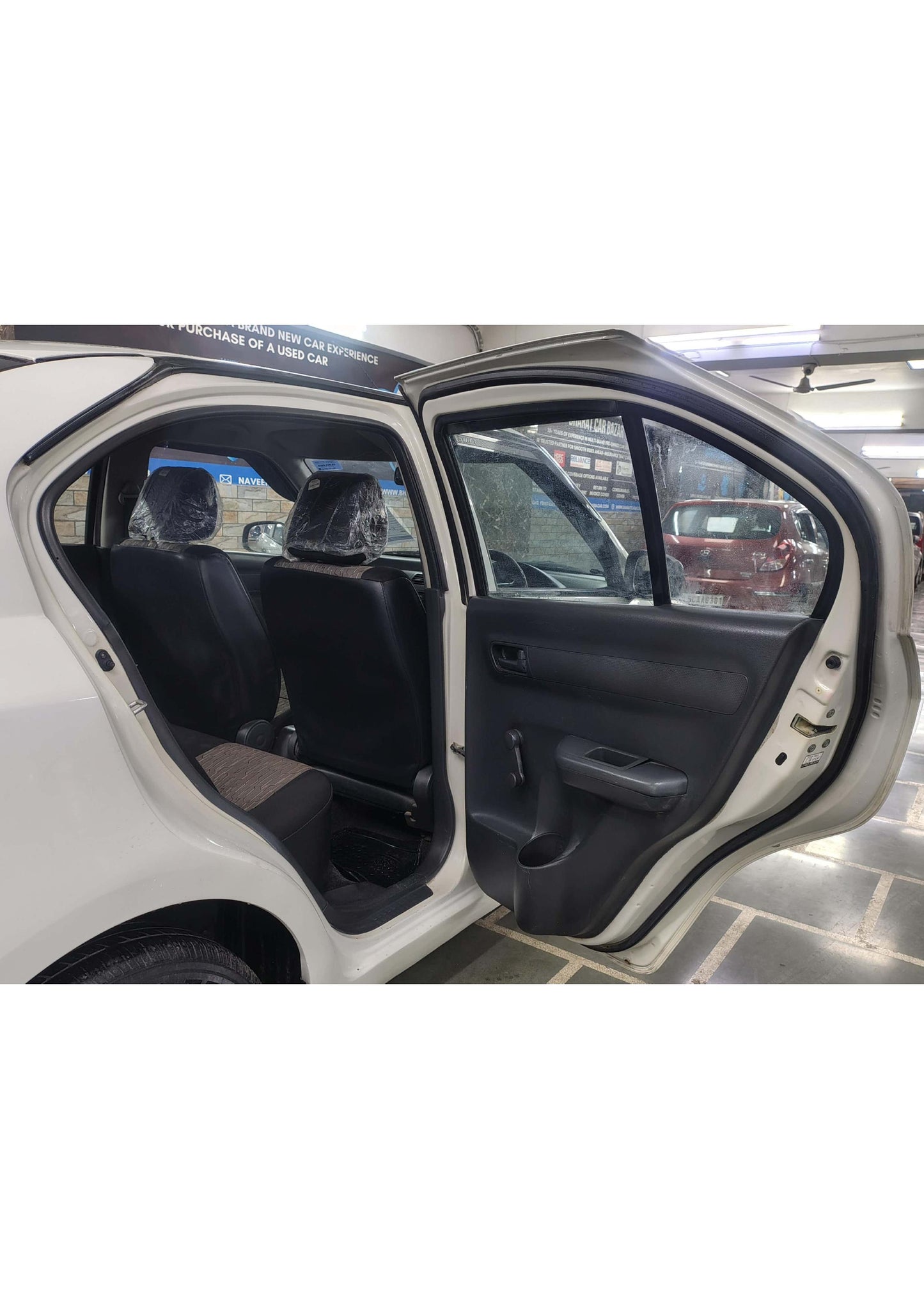 MARUTI DZIRE LXI PETROL (2010)