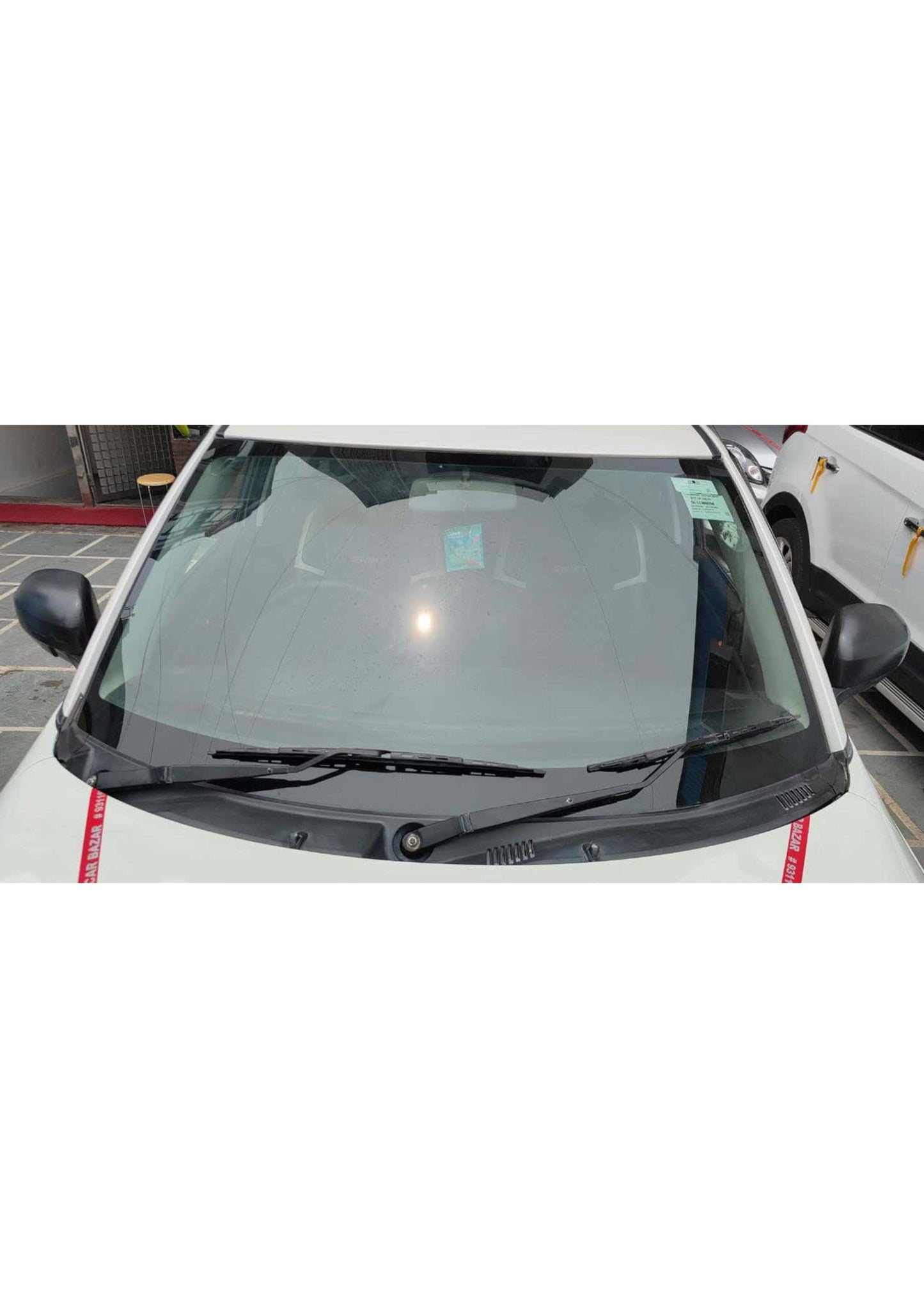 25,000 KMS MARUTI SWIFT LXI (O) PETROL (2017)