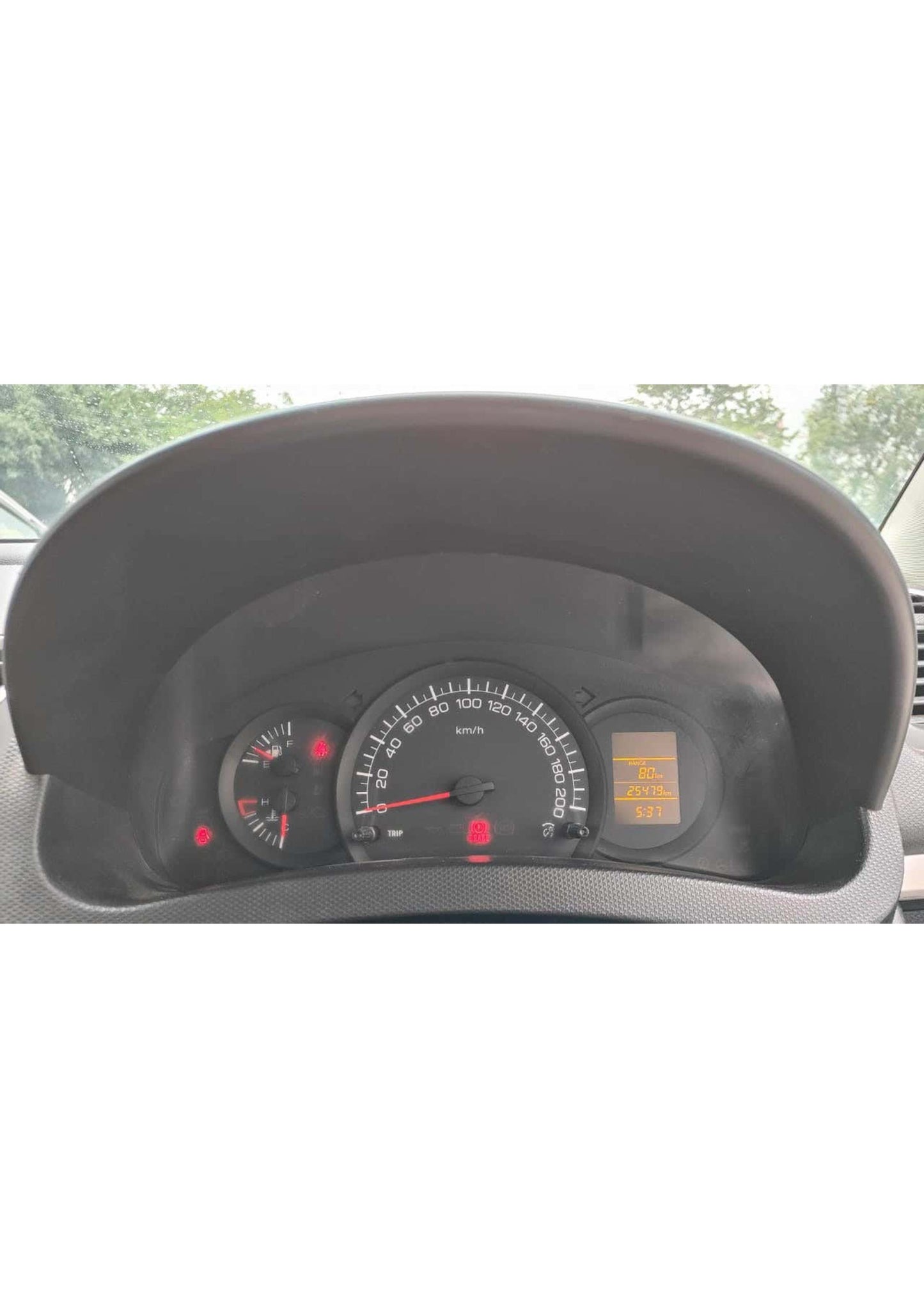 25,000 KMS MARUTI SWIFT LXI (O) PETROL (2017)