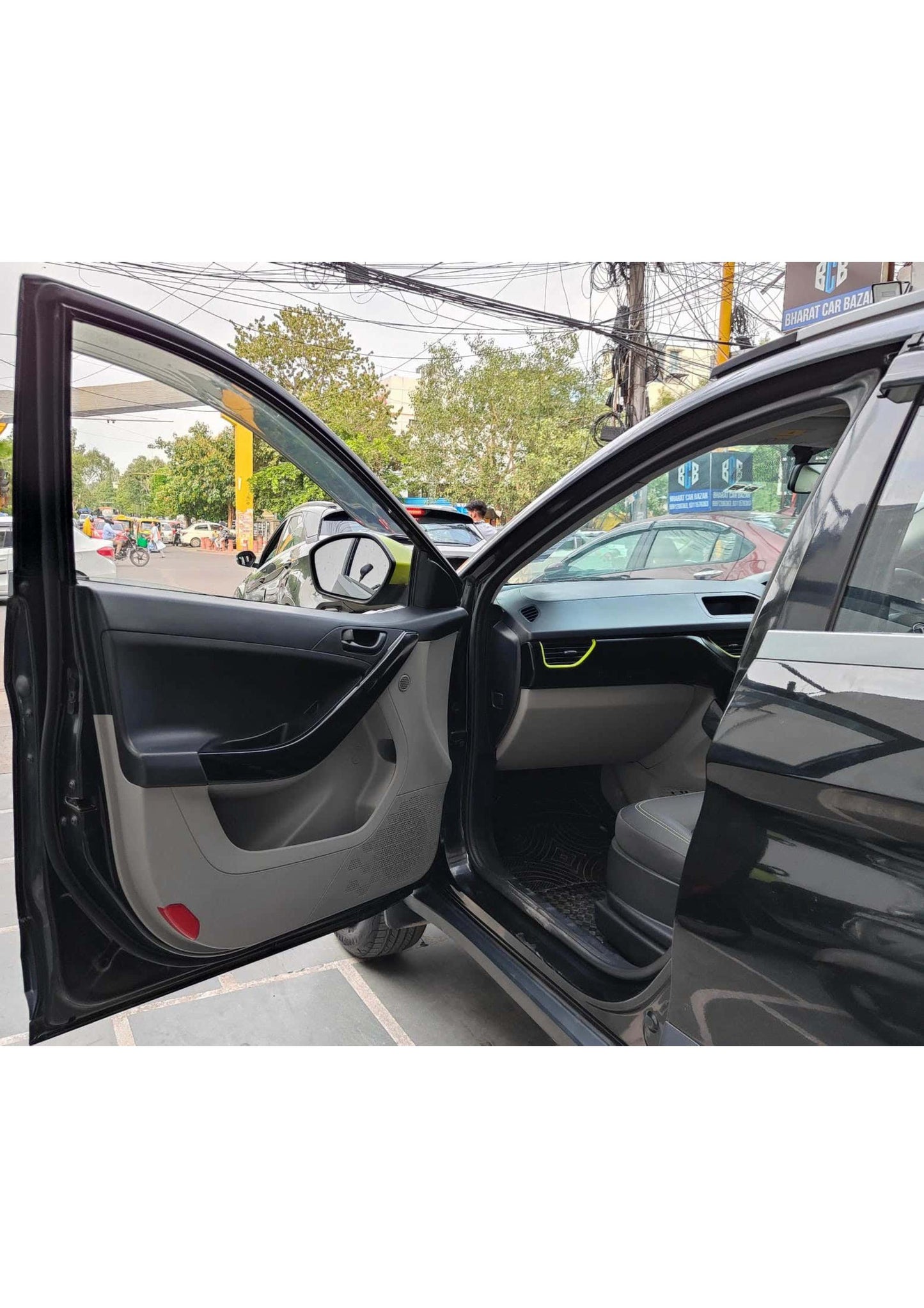 24,000 KMS TATA NEXON KRAZ PETROL (2019)