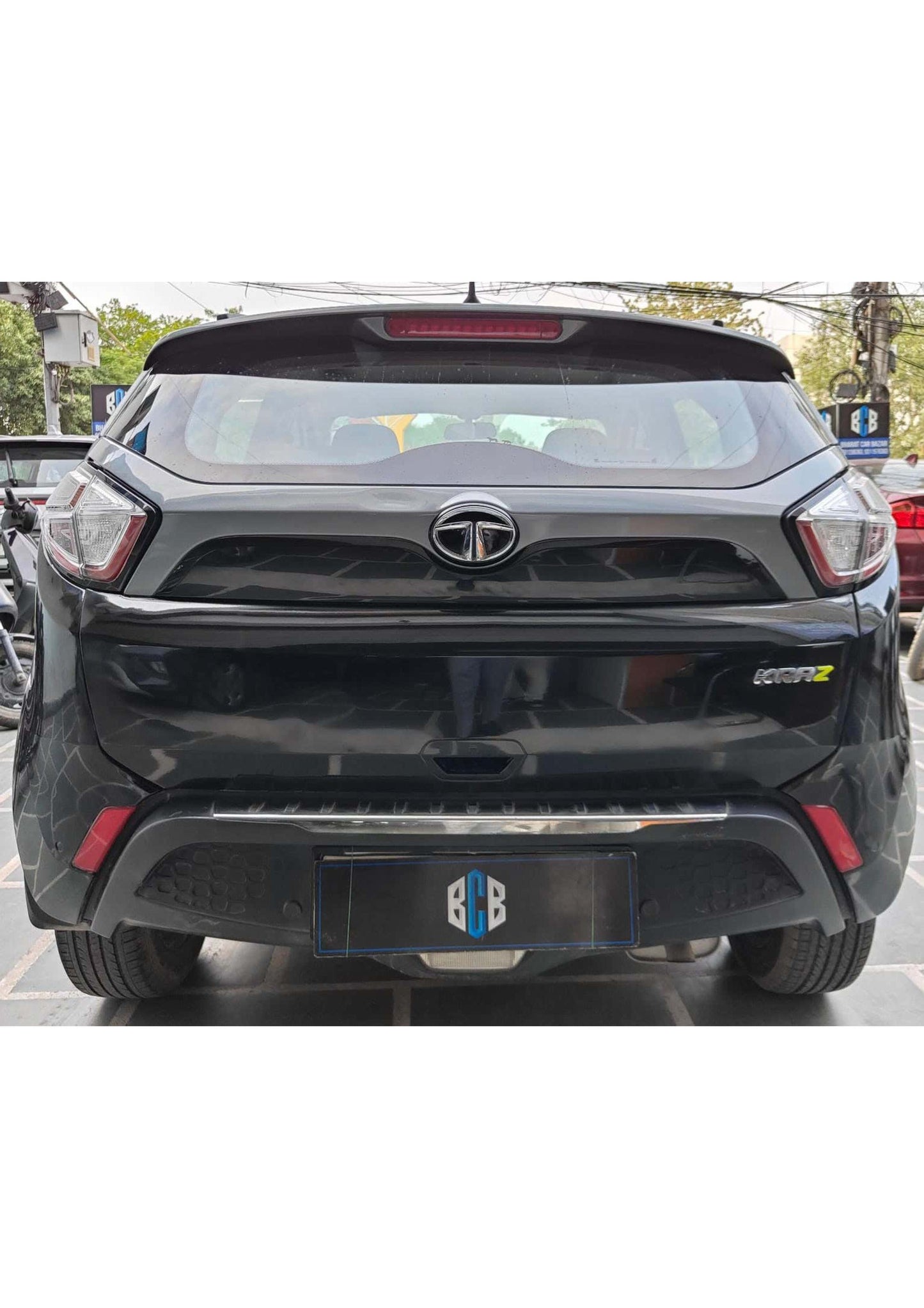 24,000 KMS TATA NEXON KRAZ PETROL (2019)