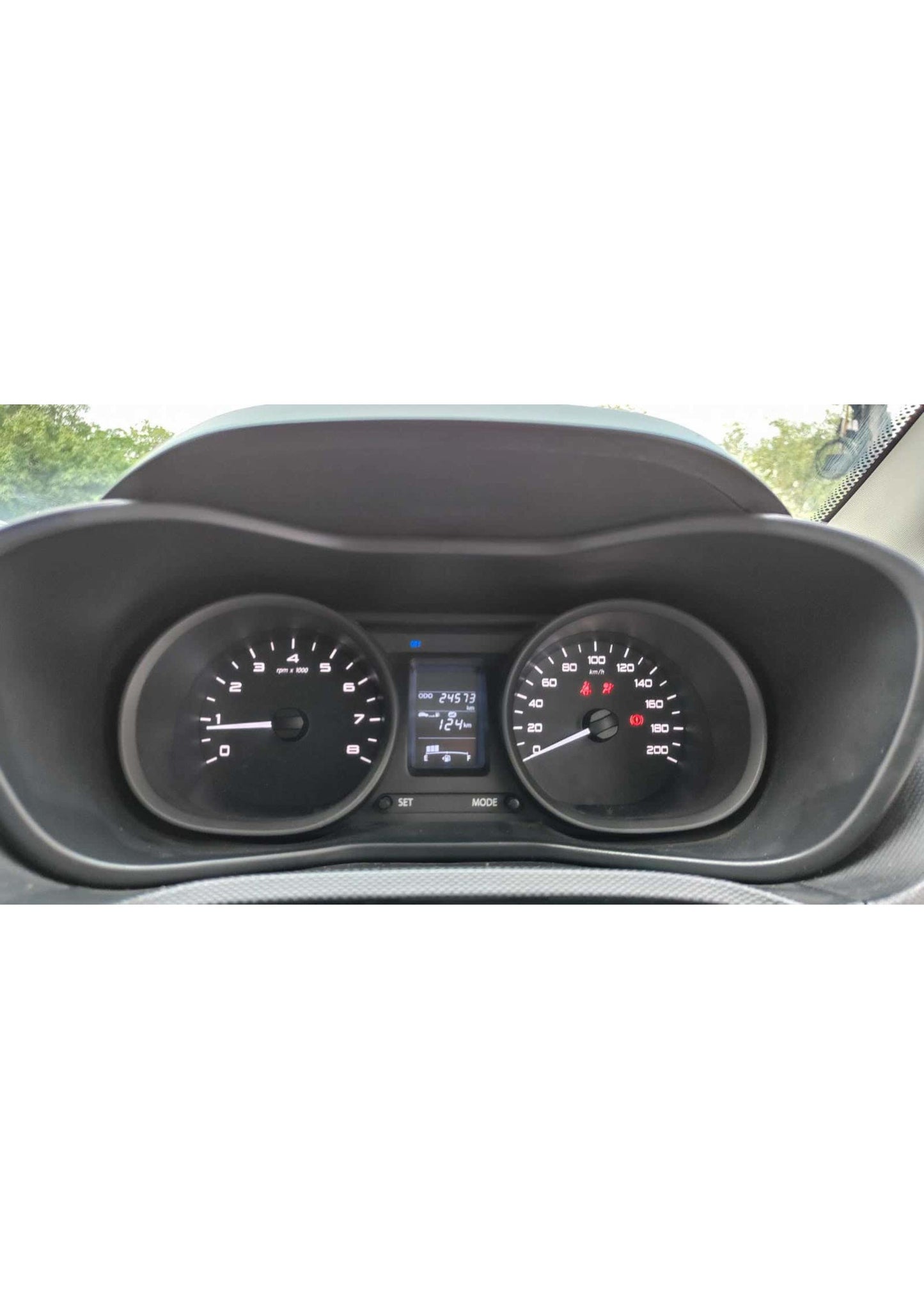 24,000 KMS TATA NEXON KRAZ PETROL (2019)