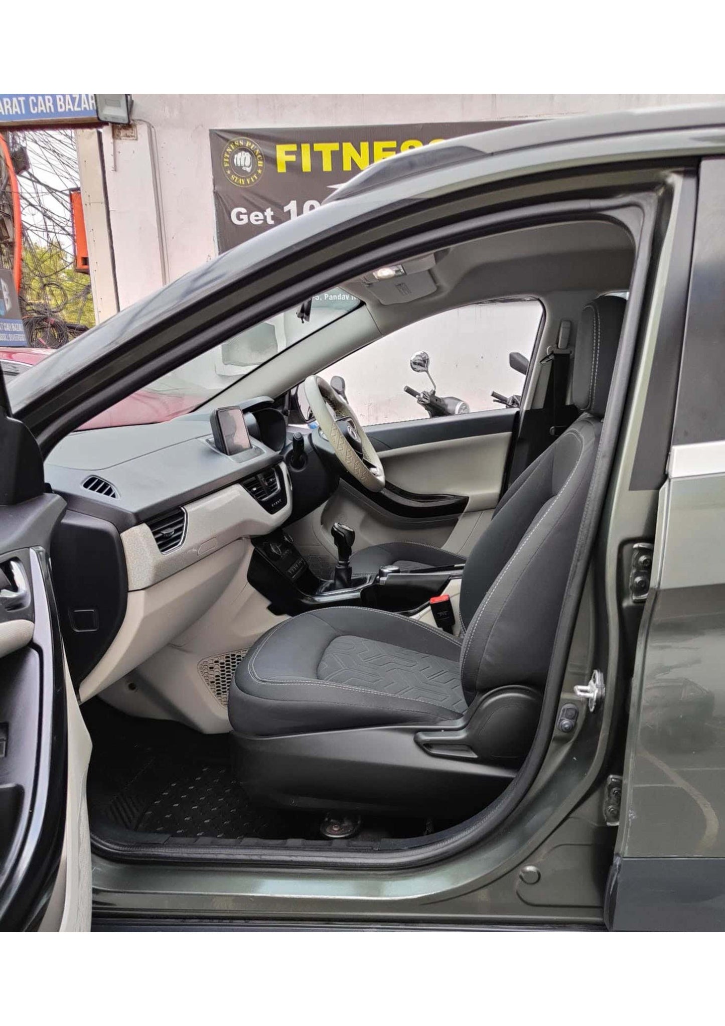 TATA NEXON XZ+ 1.2 PETROL (2021)