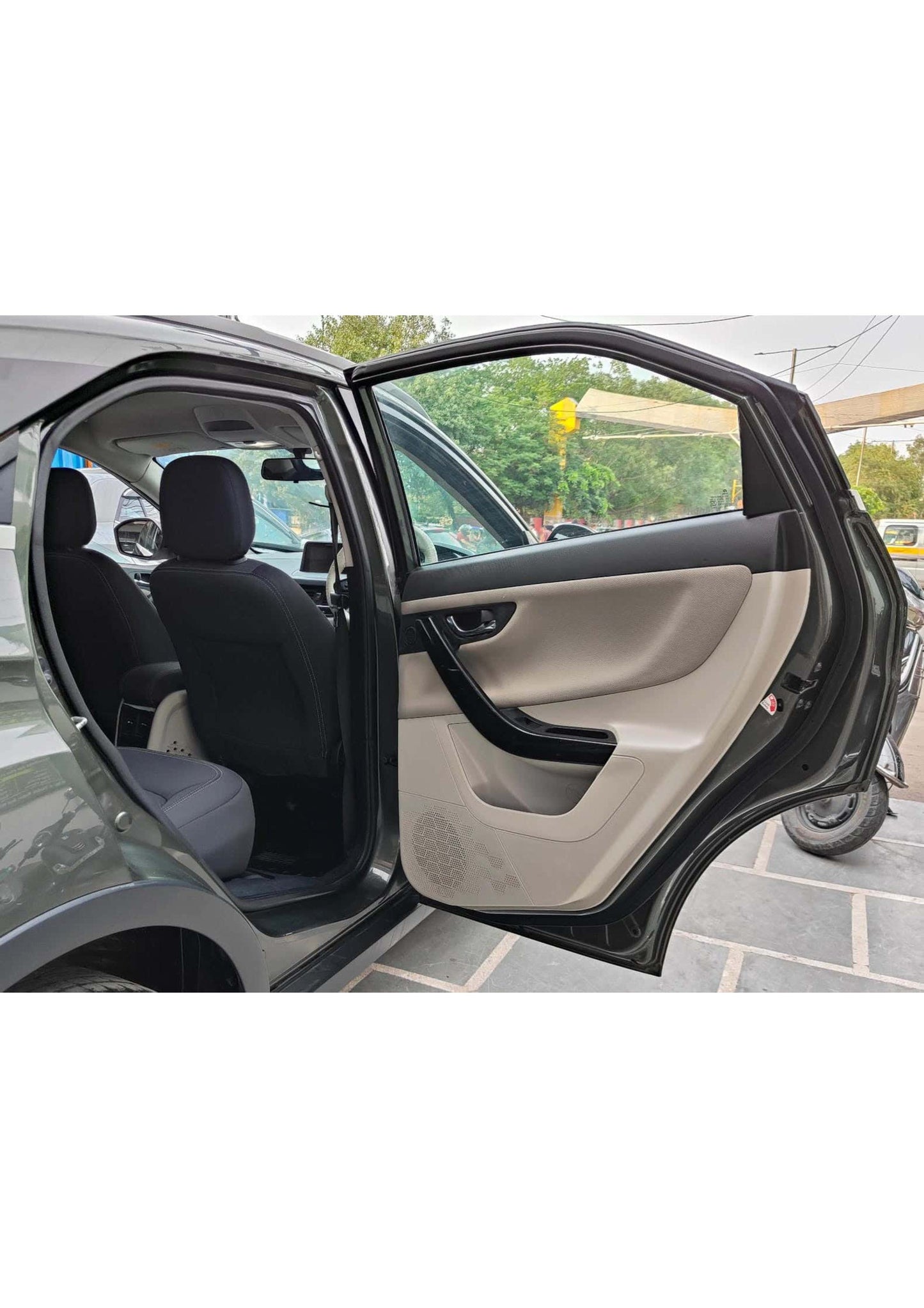 TATA NEXON XZ+ 1.2 PETROL (2021)