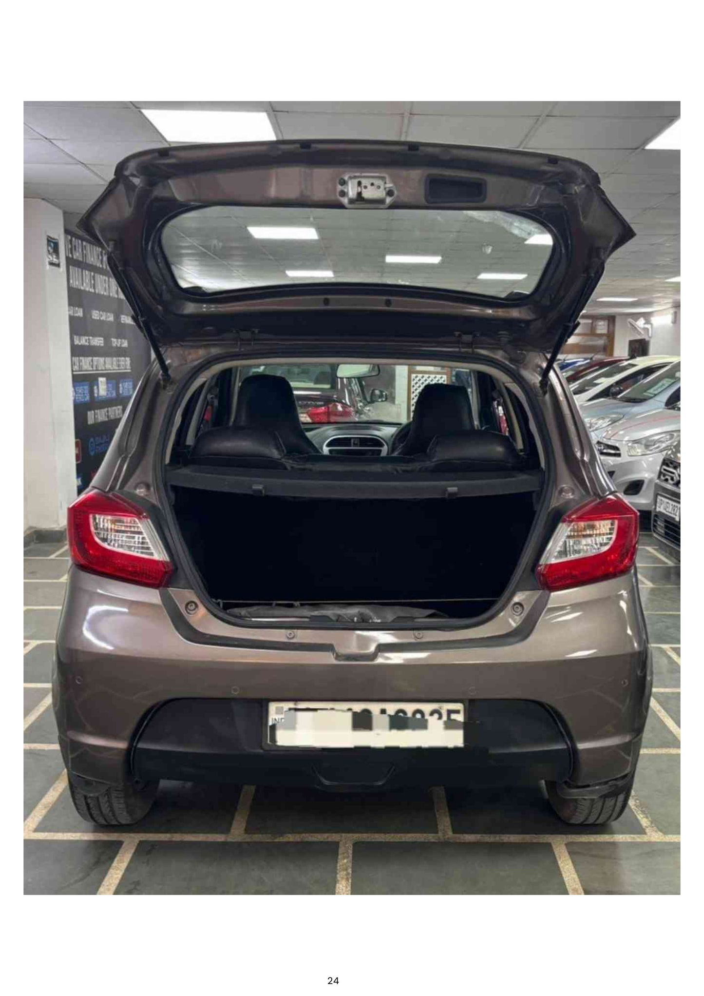 10,000 KMS TATA TIAGO XT (O) PETROL (2016)