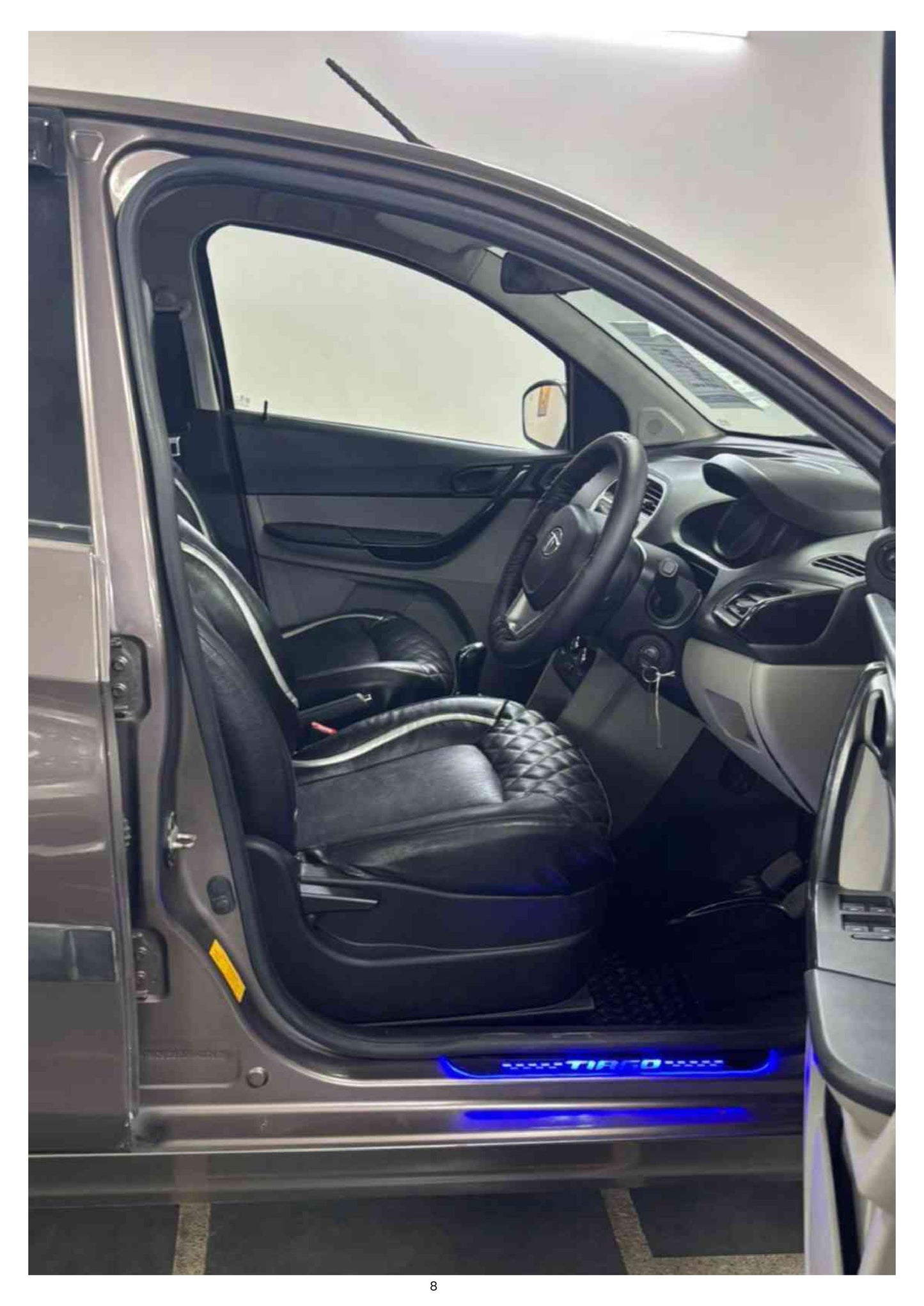 10,000 KMS TATA TIAGO XT (O) PETROL (2016)