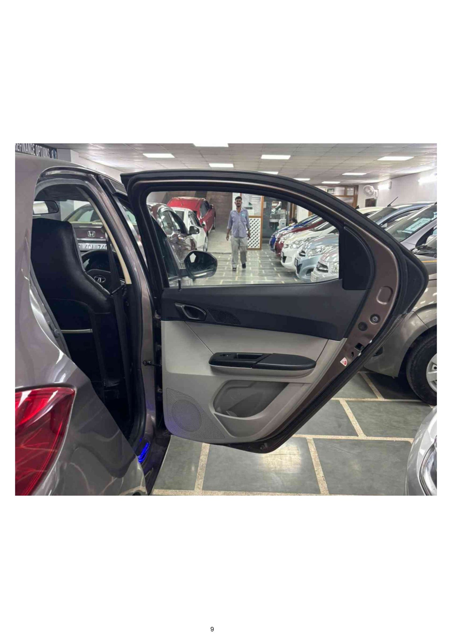 10,000 KMS TATA TIAGO XT (O) PETROL (2016)