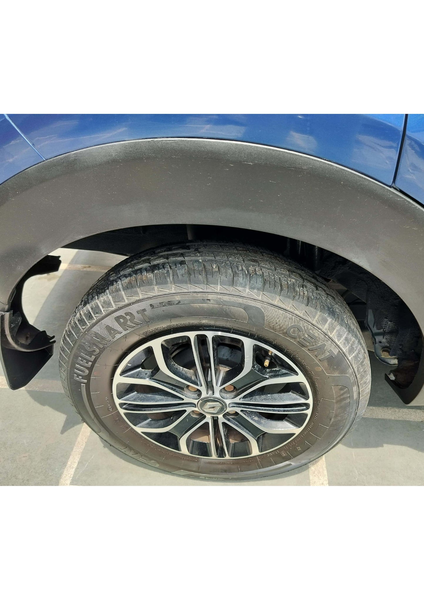 12,000 KMS RENAULT TRIBER RXT PETROL (2021)