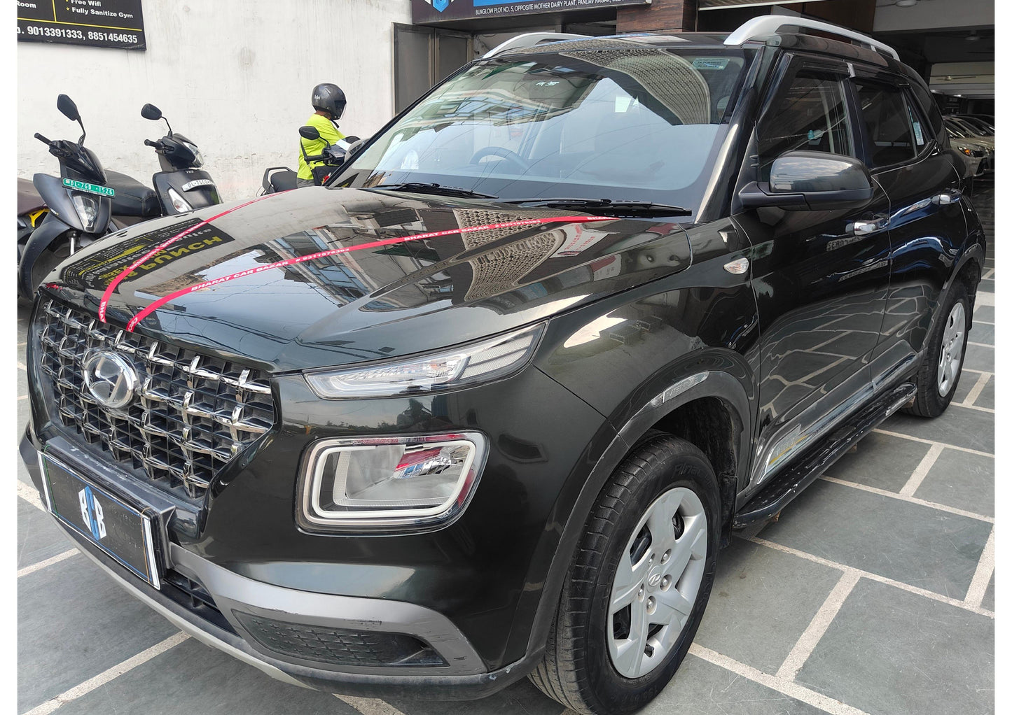 35,000 KMS HYUNDAI VENUE S 1.2 KAPPA PETROL (2019)