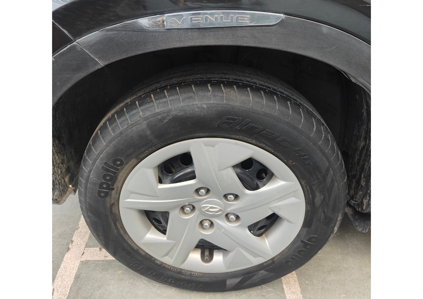 35,000 KMS HYUNDAI VENUE S 1.2 KAPPA PETROL (2019)