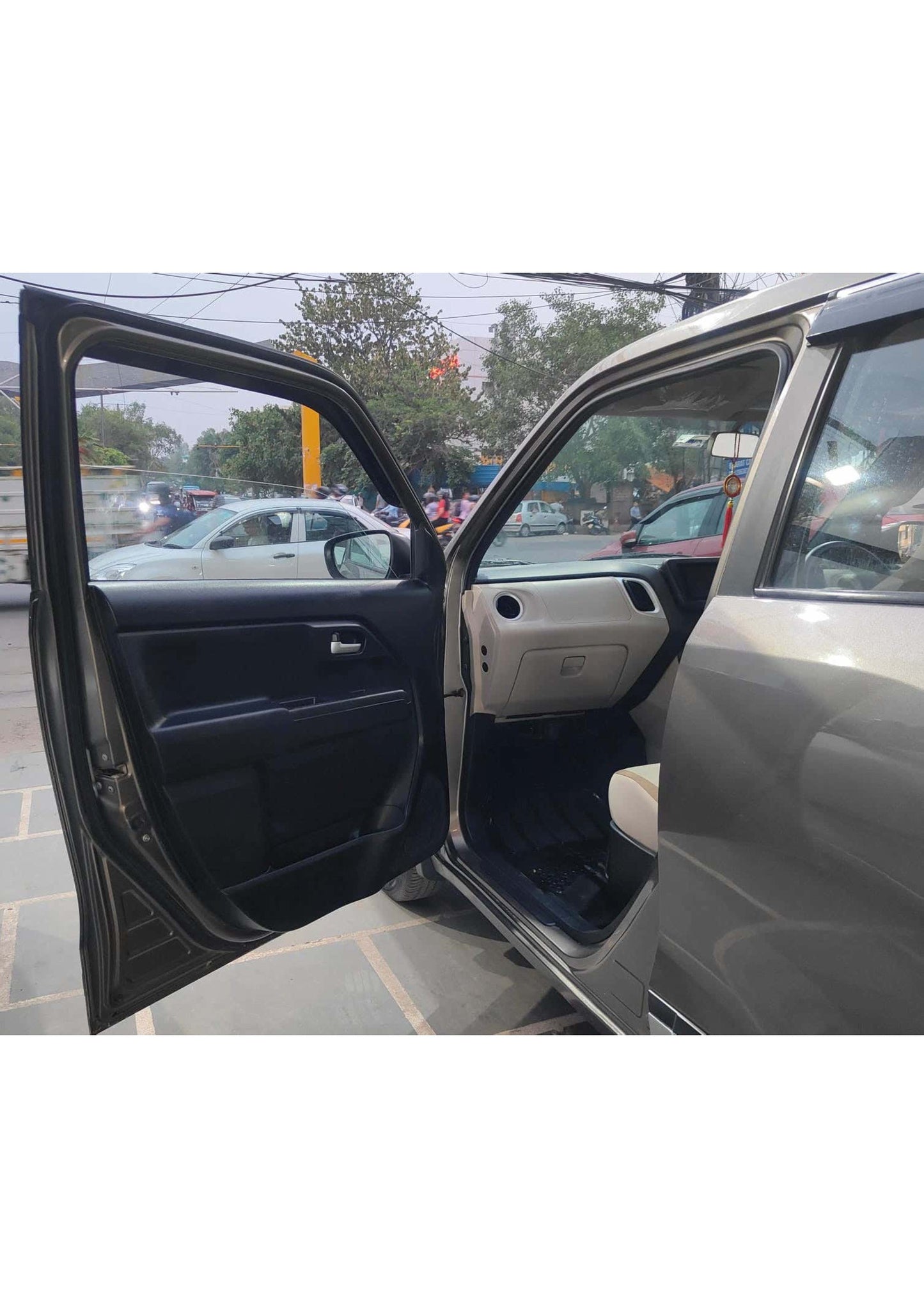 19,000 KMS MARUTI WAGONR ZXI 1.2 PETROL (2019)