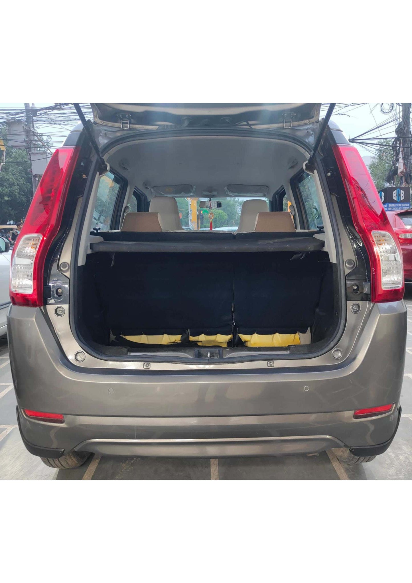 19,000 KMS MARUTI WAGONR ZXI 1.2 PETROL (2019)