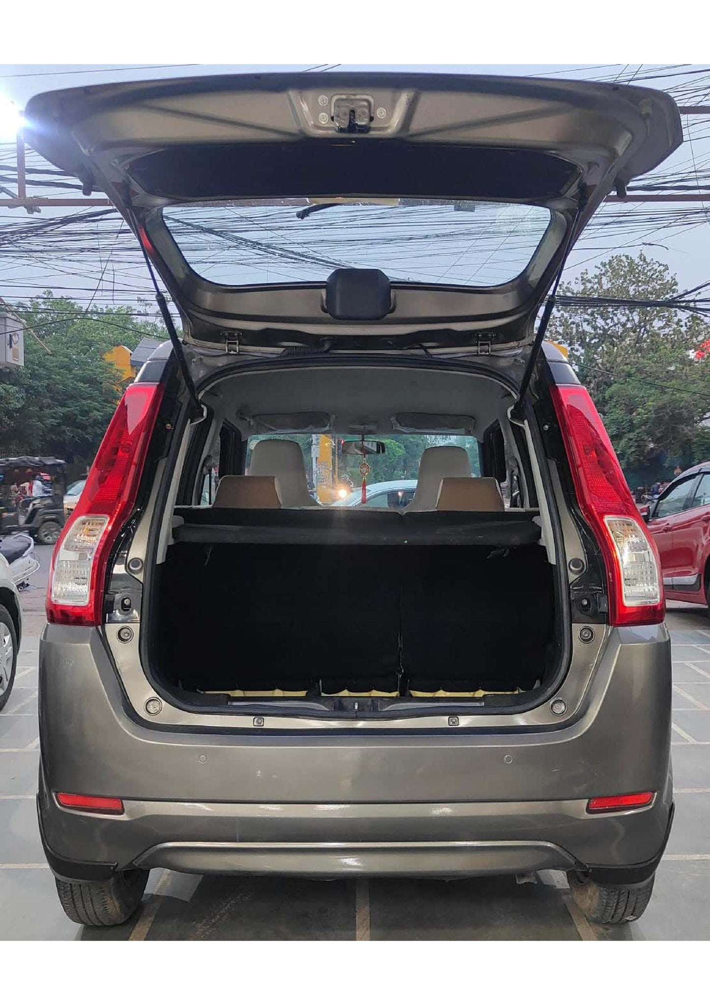 19,000 KMS MARUTI WAGONR ZXI 1.2 PETROL (2019)