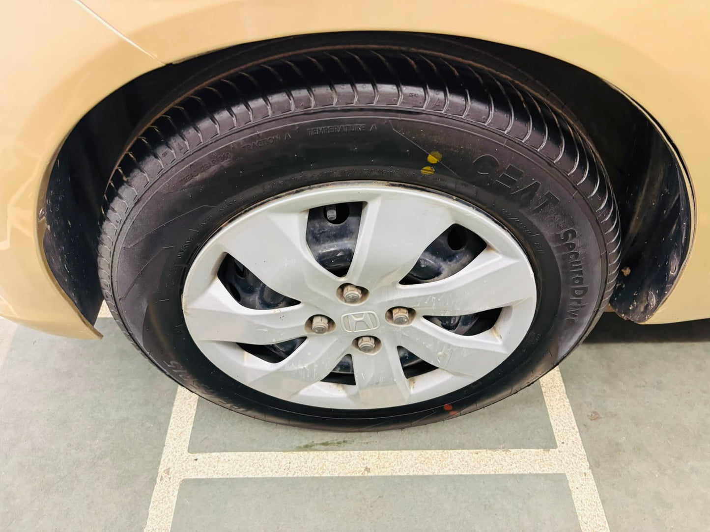 43,000 HONDA MOBILIO 1.5 S MT PETROL (2014)